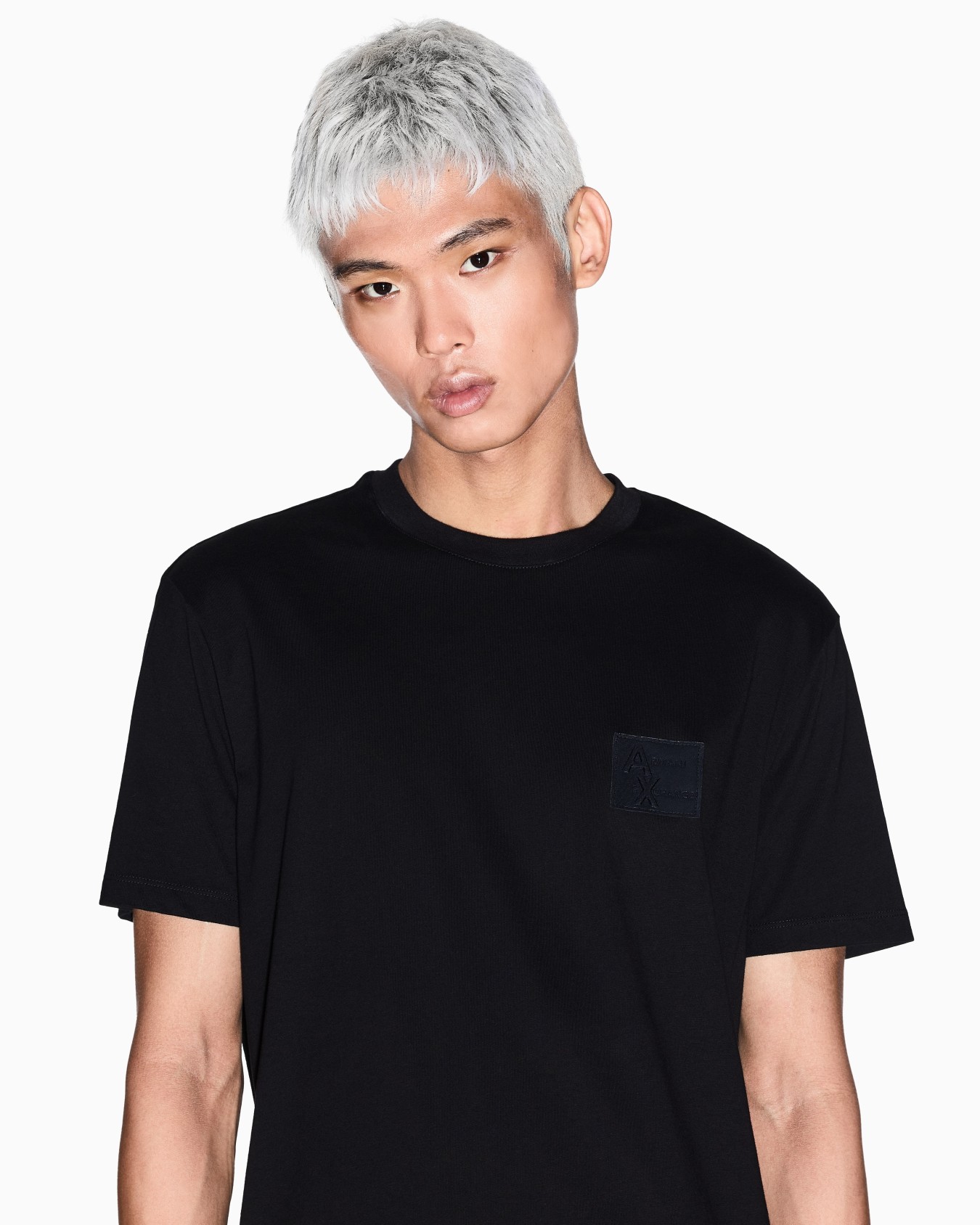 ロゴパッチ 半袖クルーネックTシャツ スライドする 4