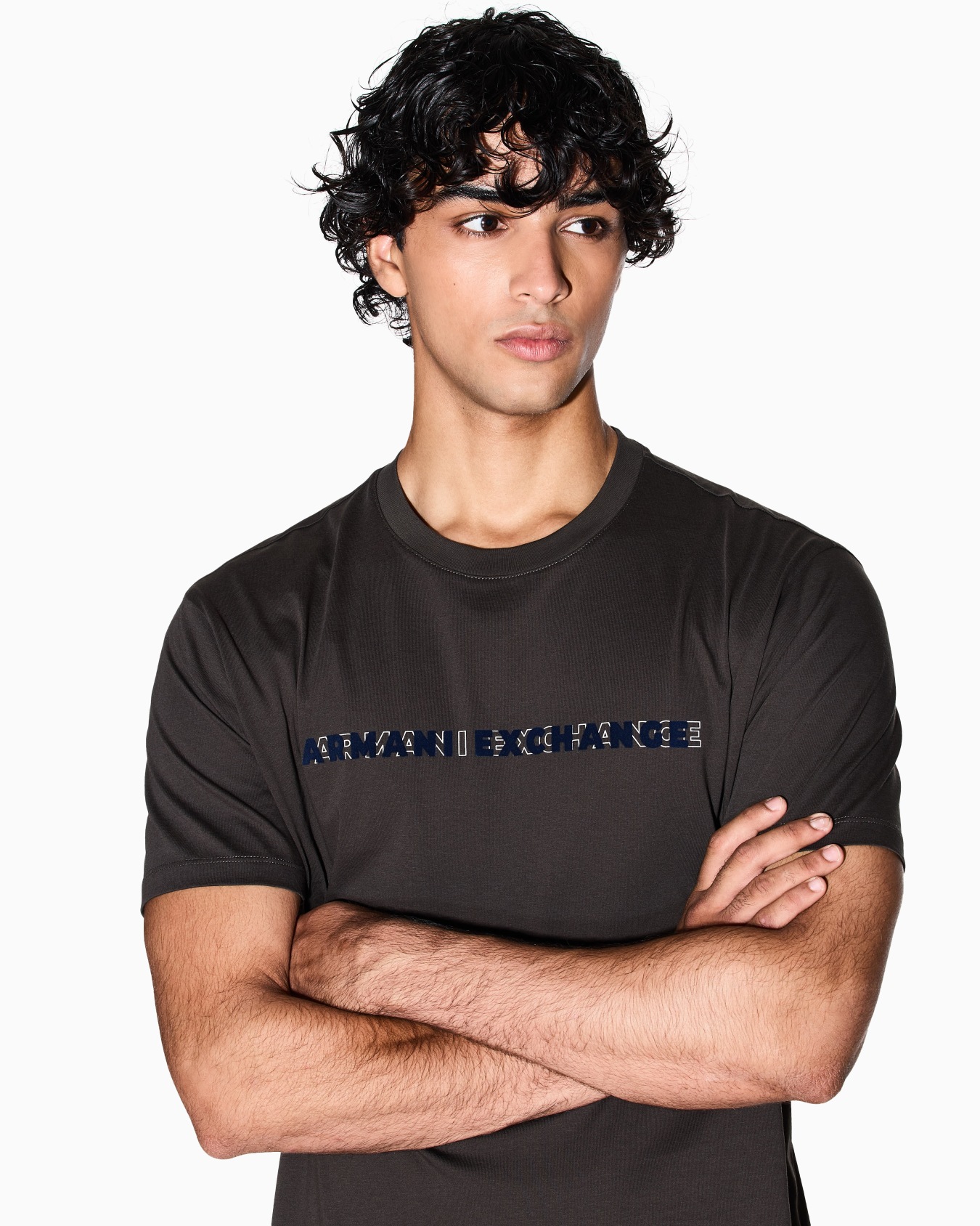 Camiseta de corte regular con logotipo Diapositiva 4