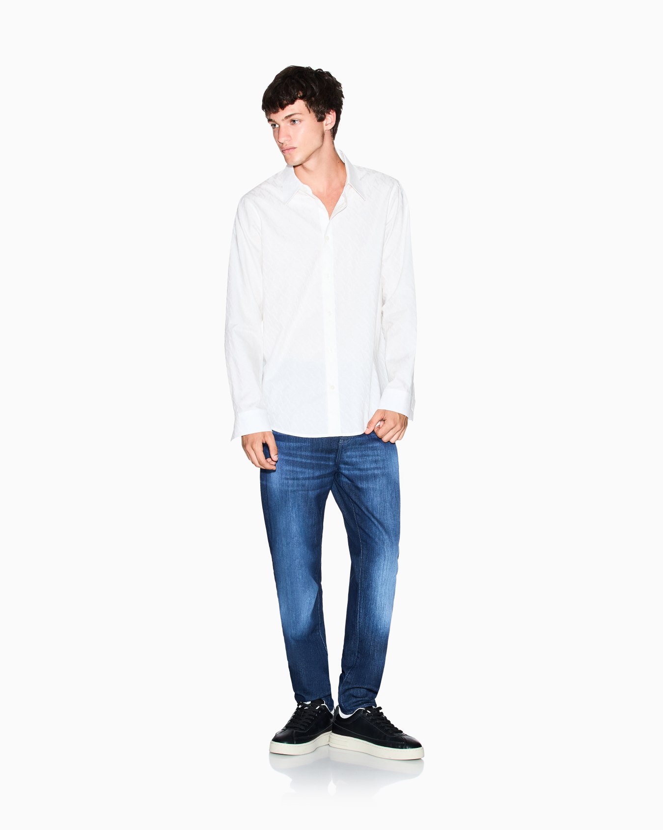 Regular fit cotton jacquard shirt Slide 1