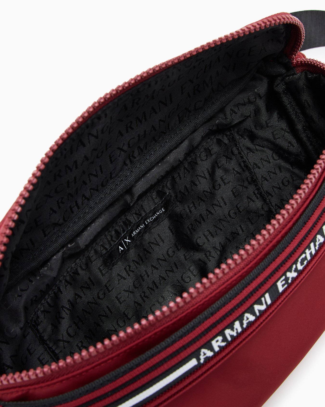 Logo stripe pouch Diapositiva 3