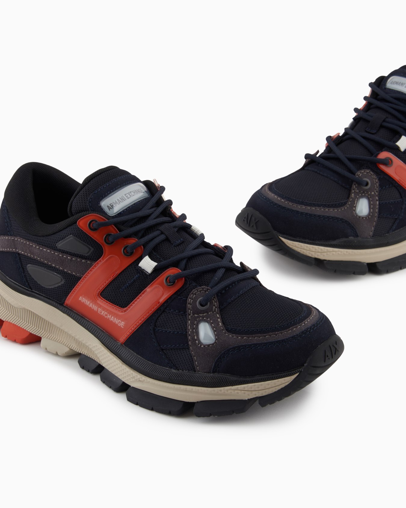 Sneakers Slide 4