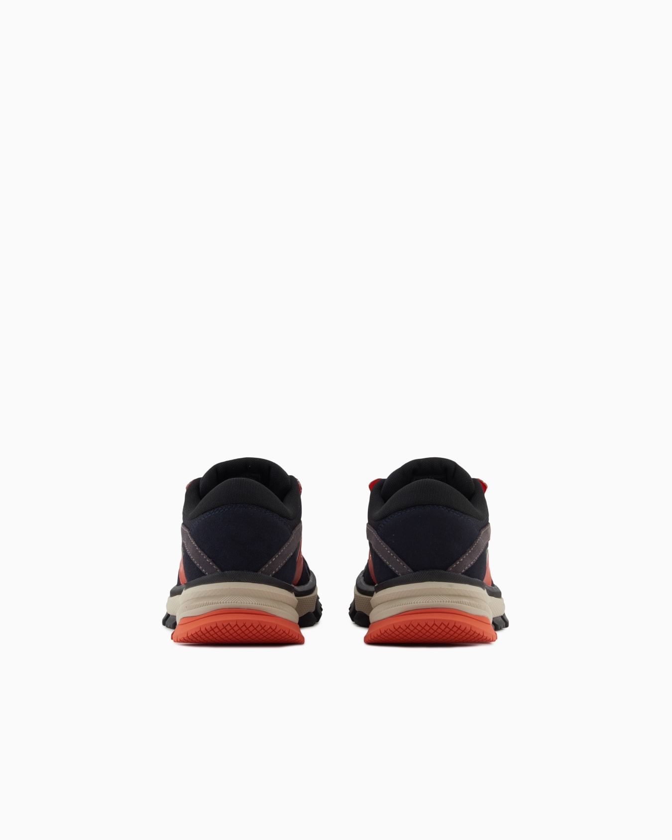 Sneakers Slide 3