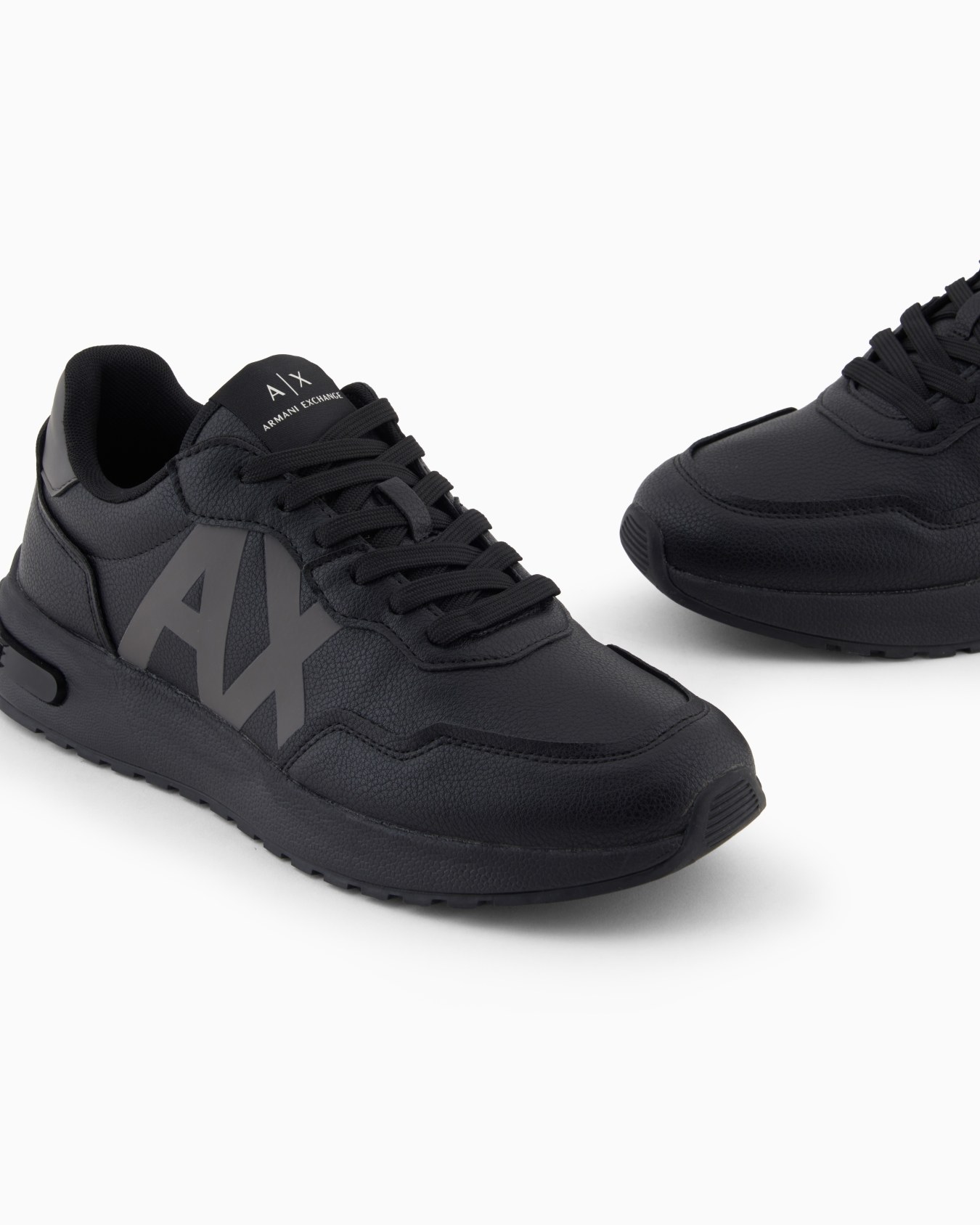 Sneakers Slide 4