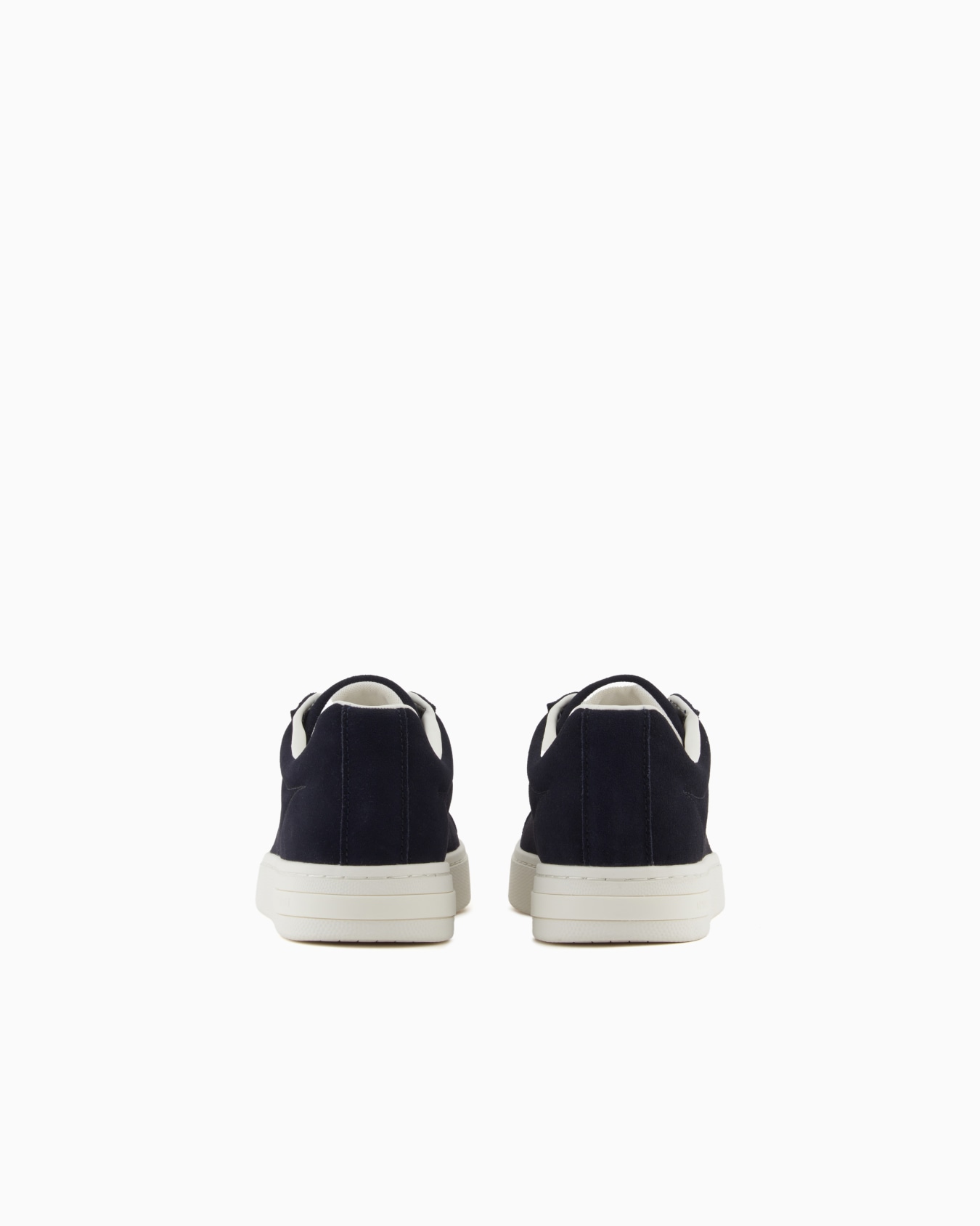 Sneakers Slide 3