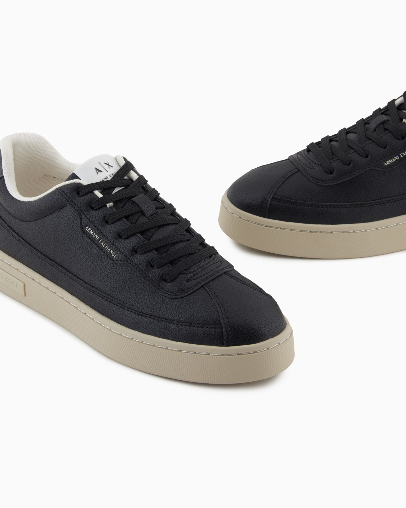 Sneakers Slide 4