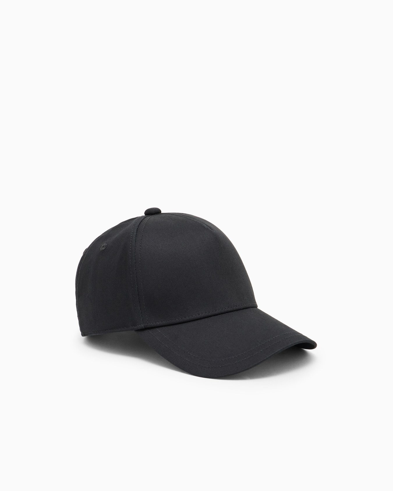 Cap with visor and logo label Slide 0