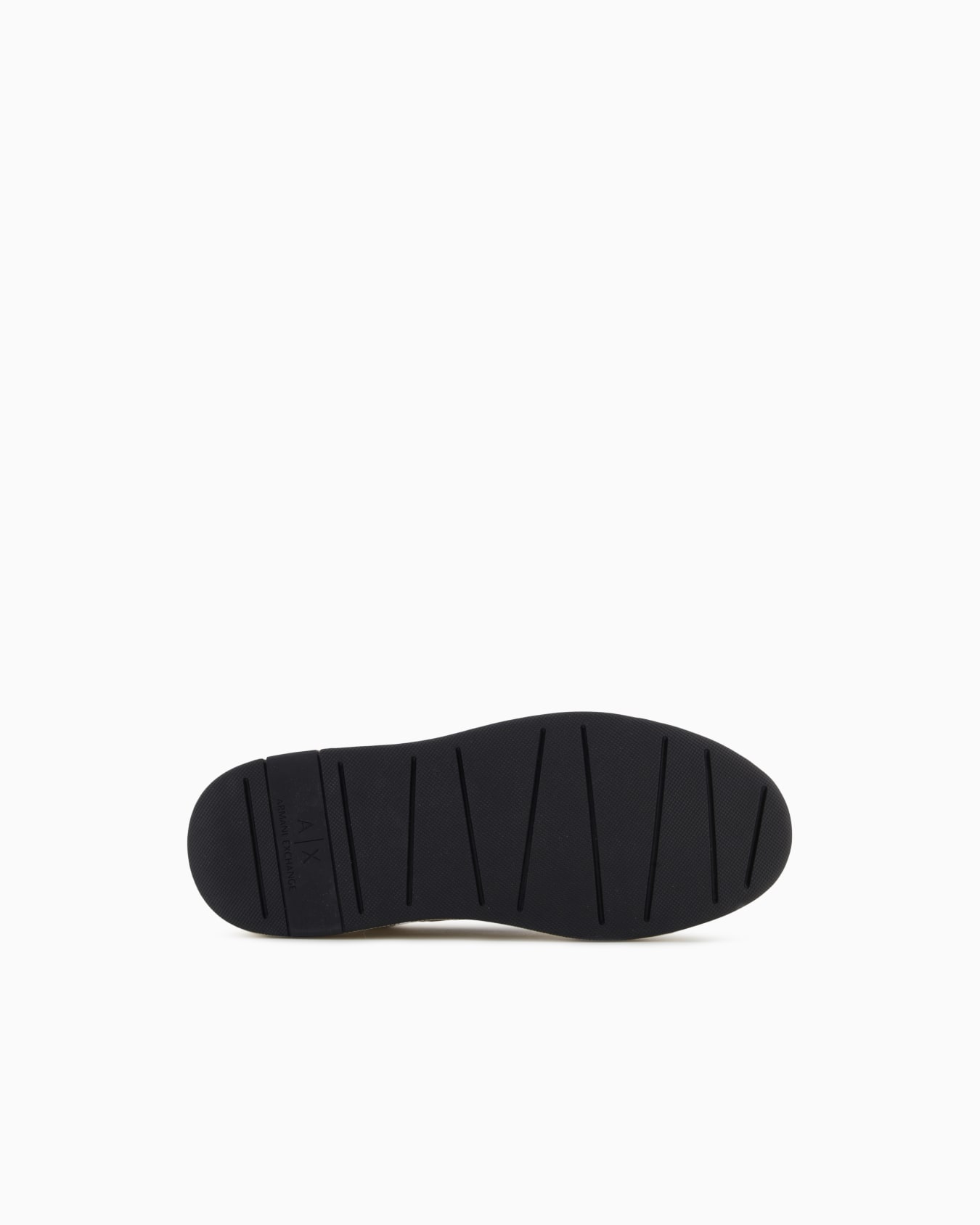 Sneakers with contrasting inserts Diapositiva 5