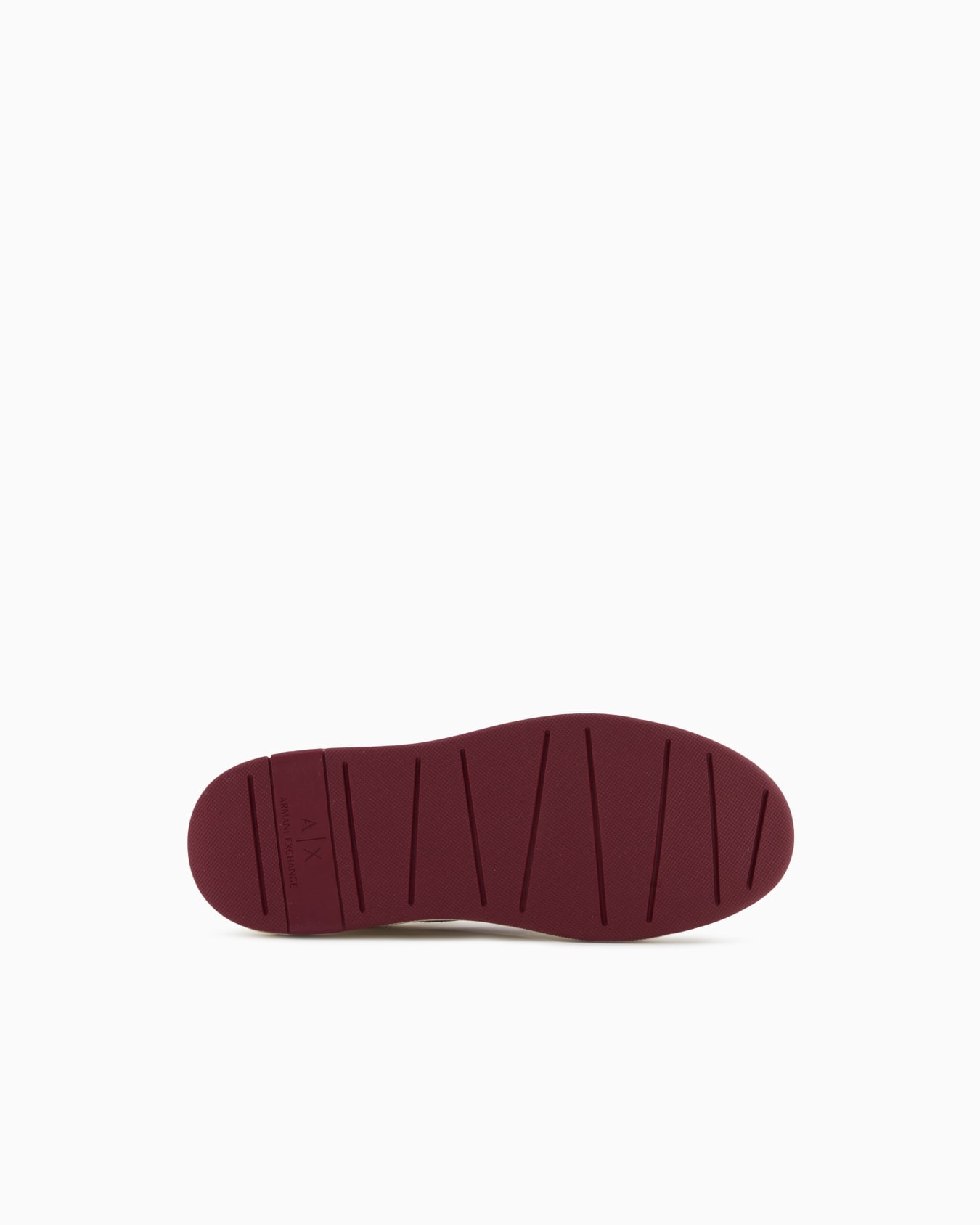 Sneakers with contrasting inserts Slide 5