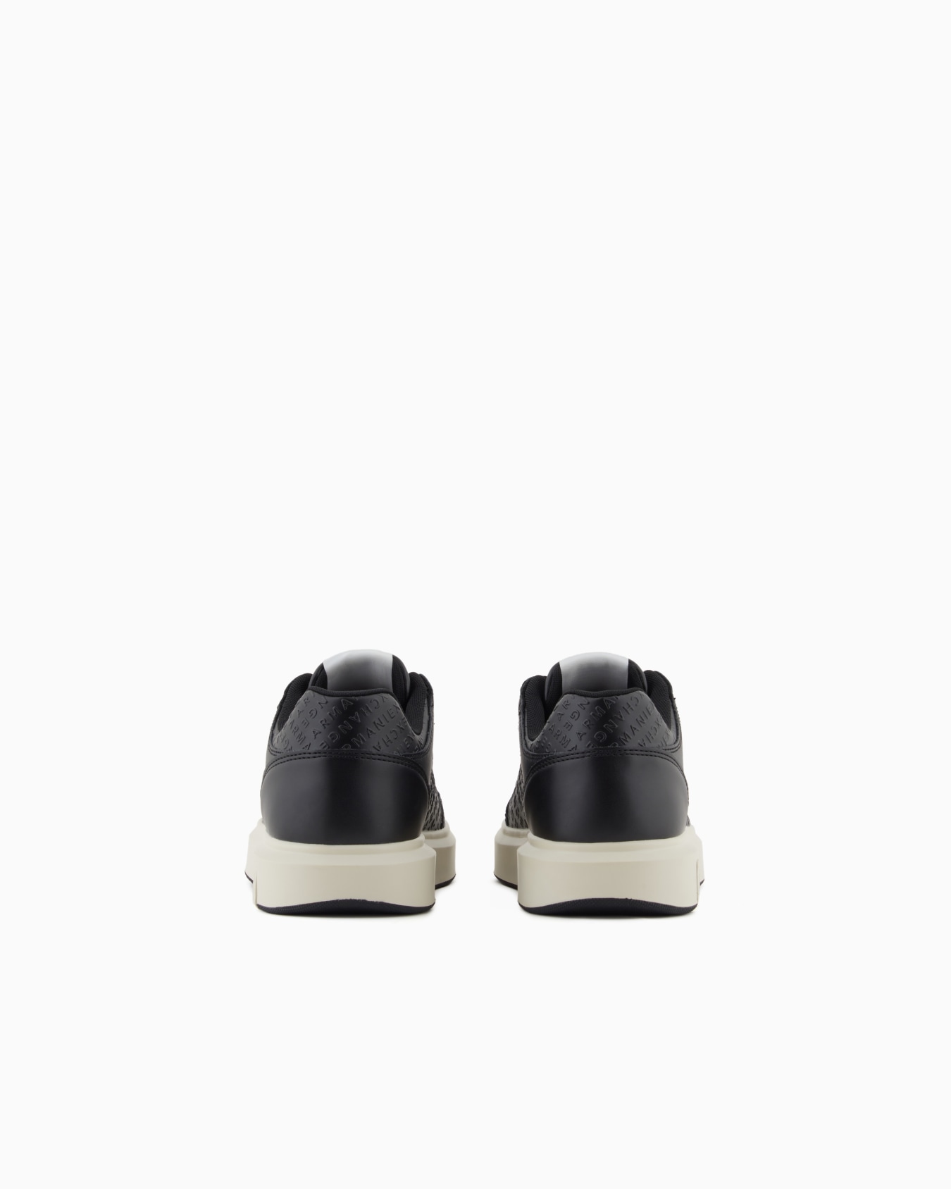 Sneakers Slide 3