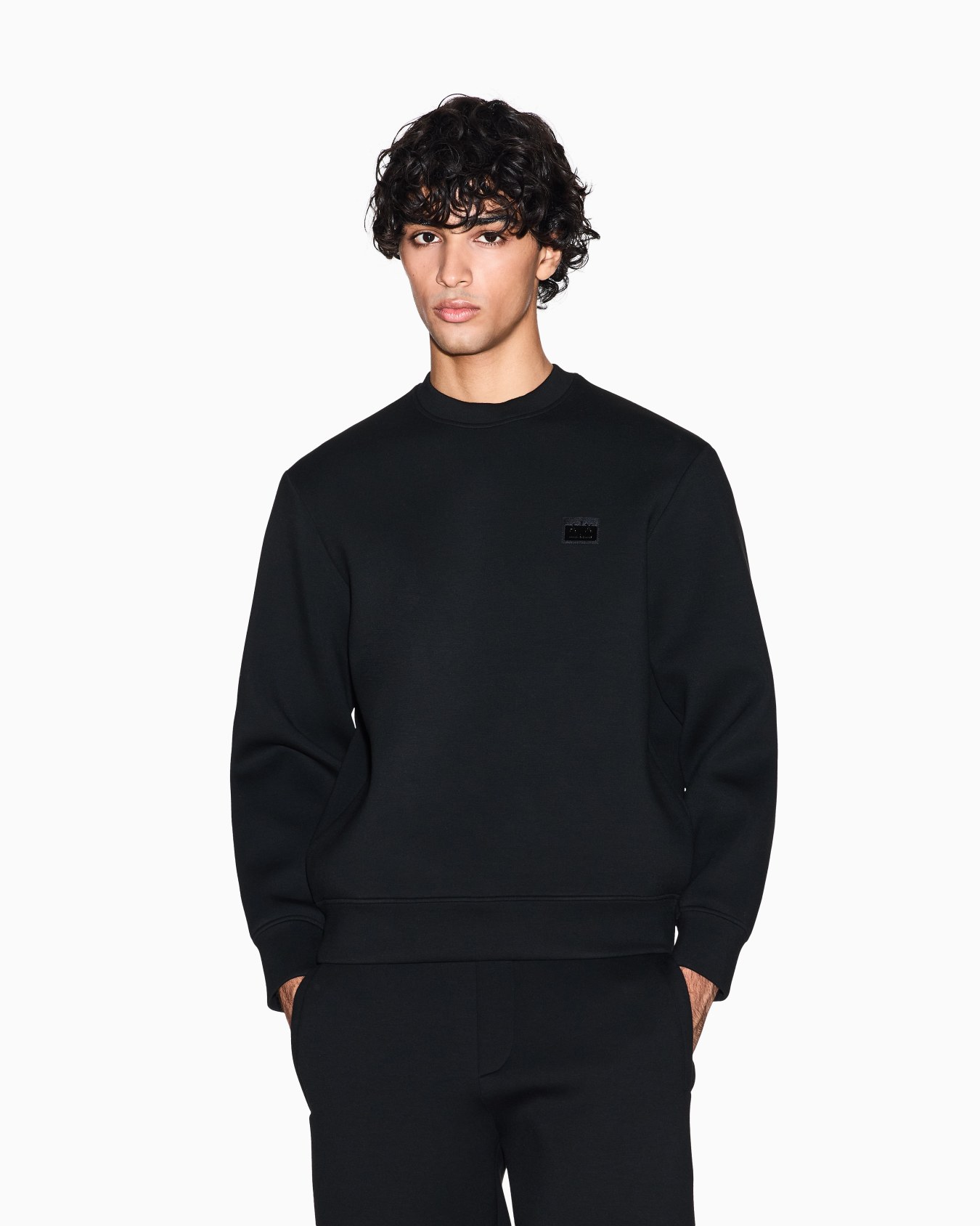 Crewneck sweatshirt with patch Slide 3