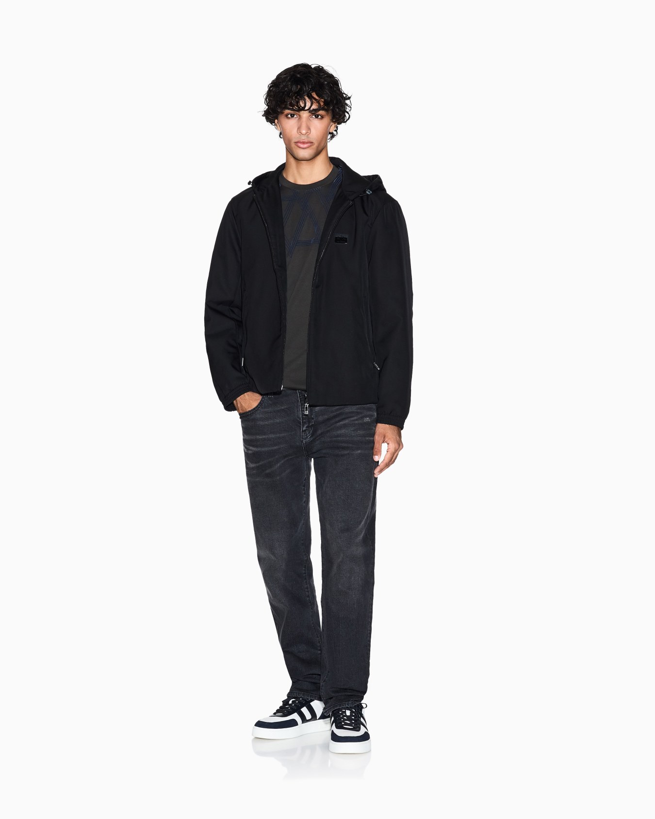 T-shirt coupe régulière avec imprimé maxi Diapositive 1