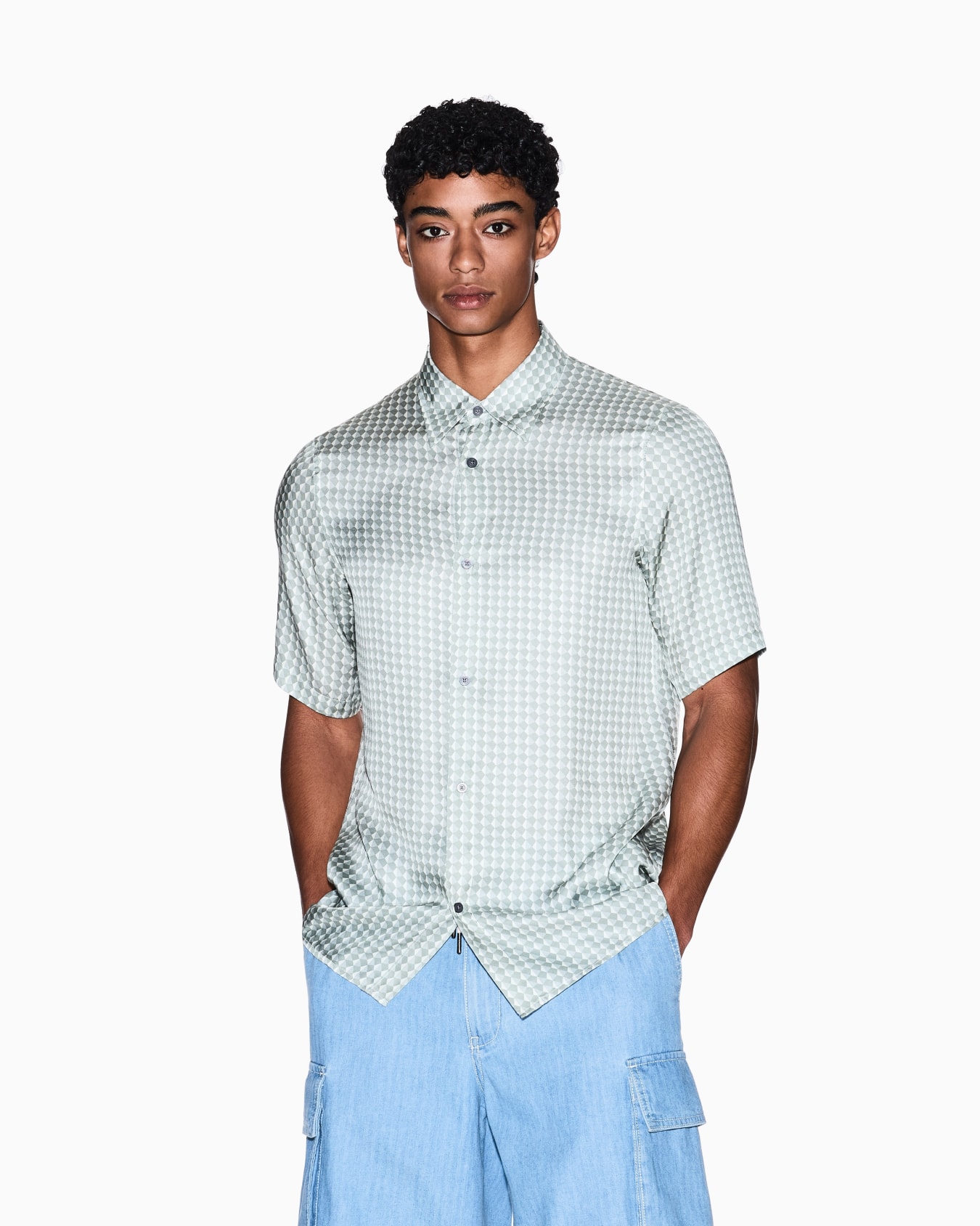 Camicia a maniche corte a fantasia Slide 3