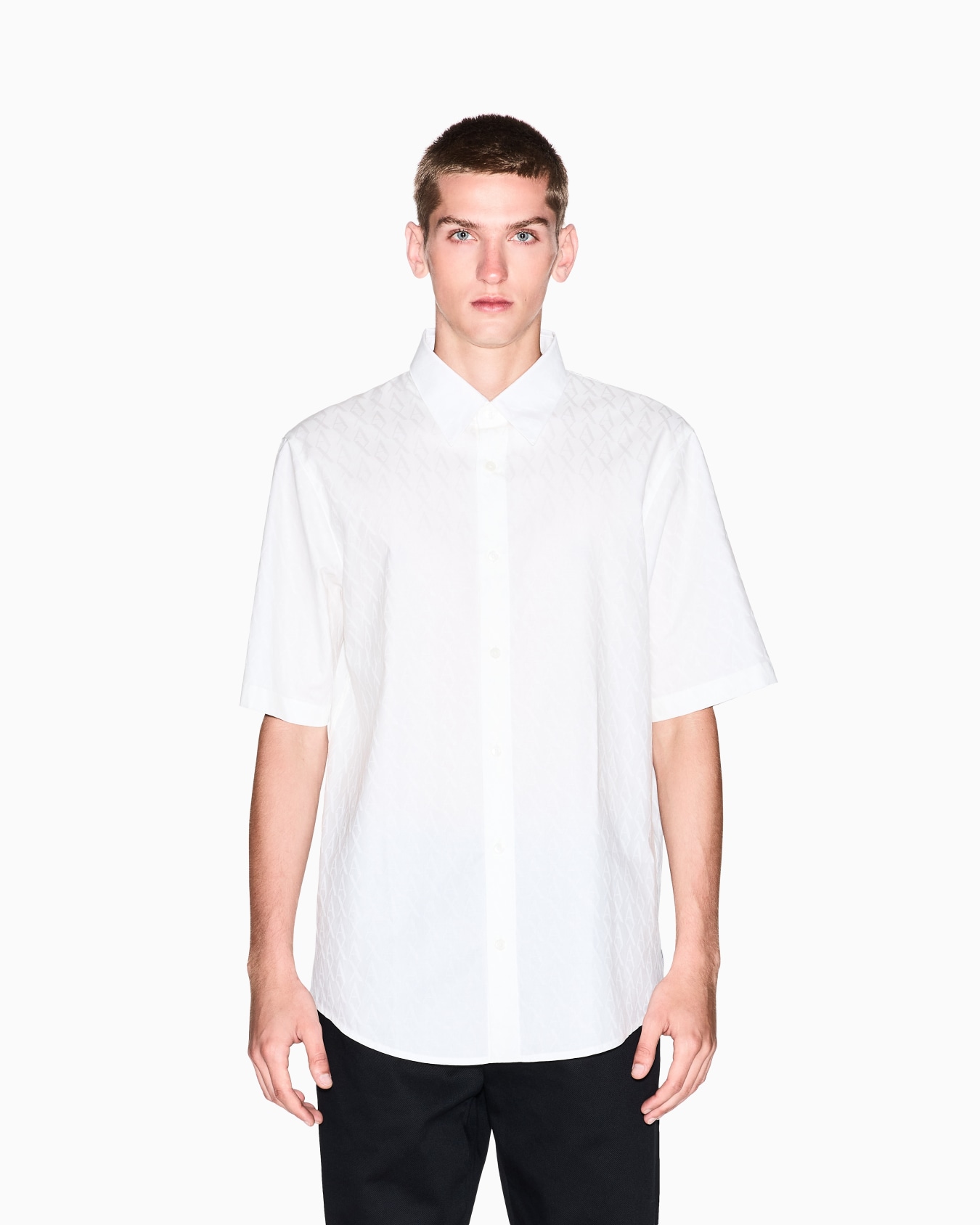 Short-sleeved cotton jacquard shirt Slide 3