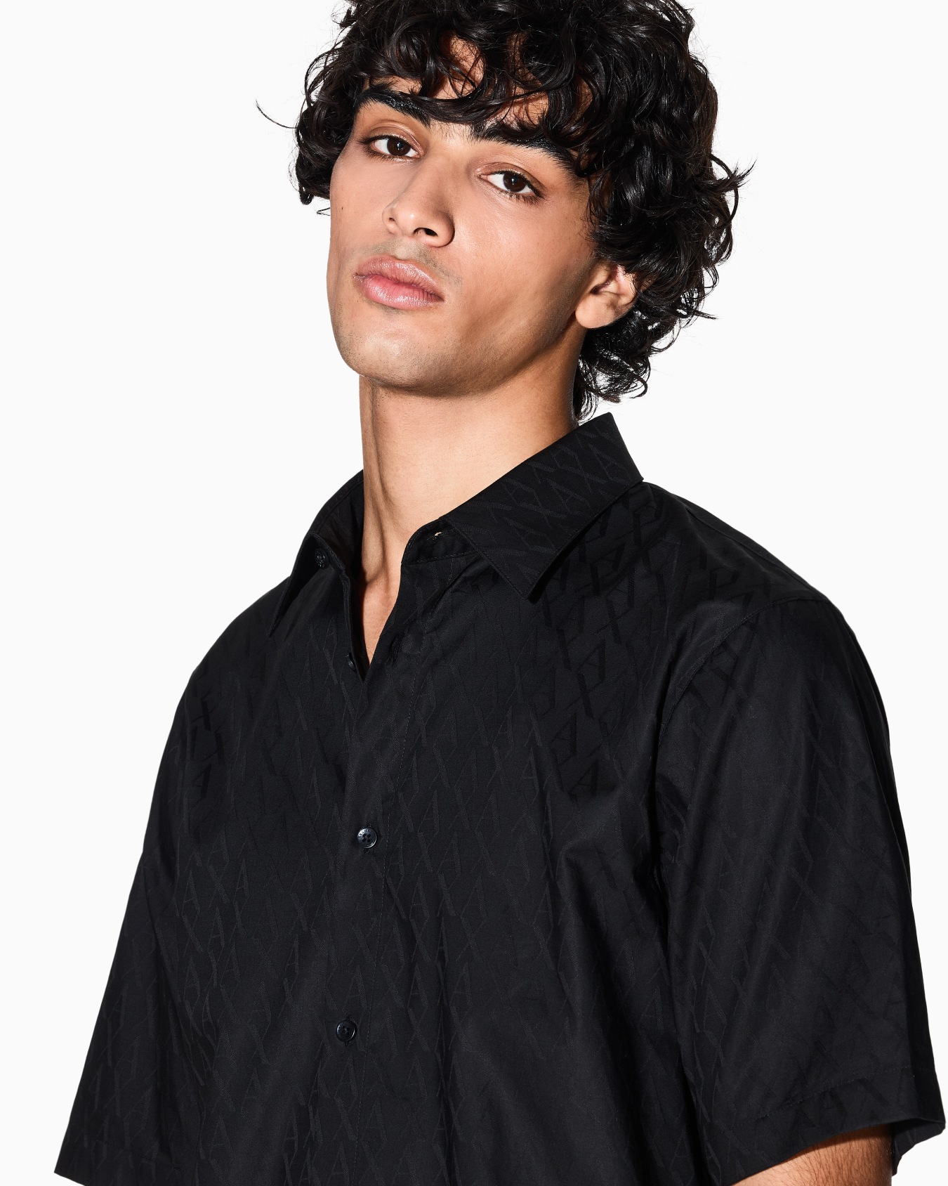 Short-sleeved cotton jacquard shirt Slide 4