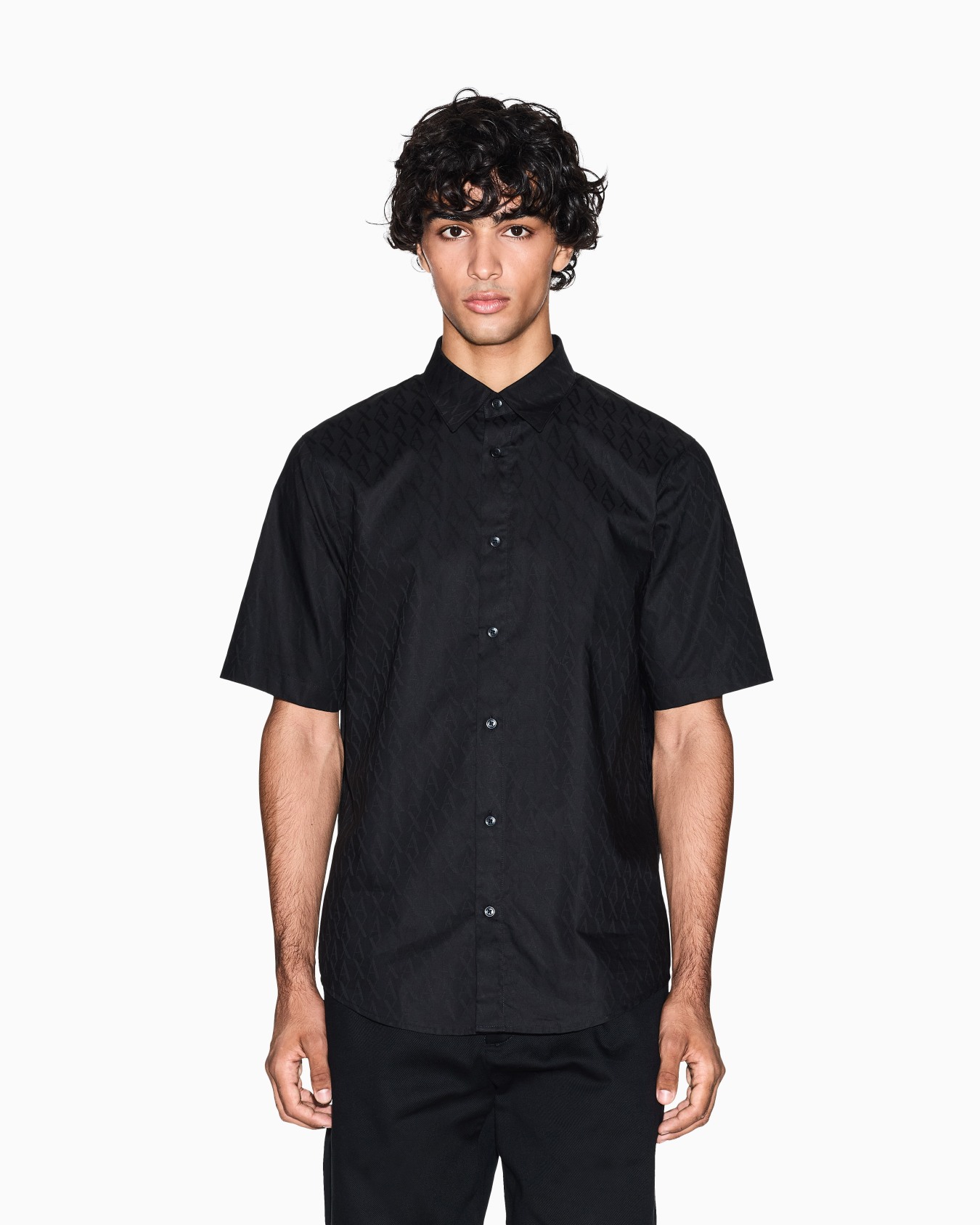 Short-sleeved cotton jacquard shirt Slide 3