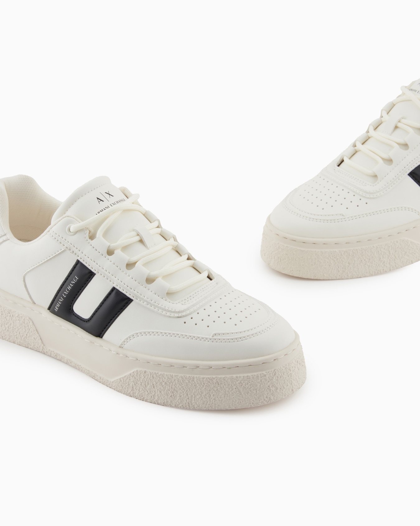 Sneakers Slide 4