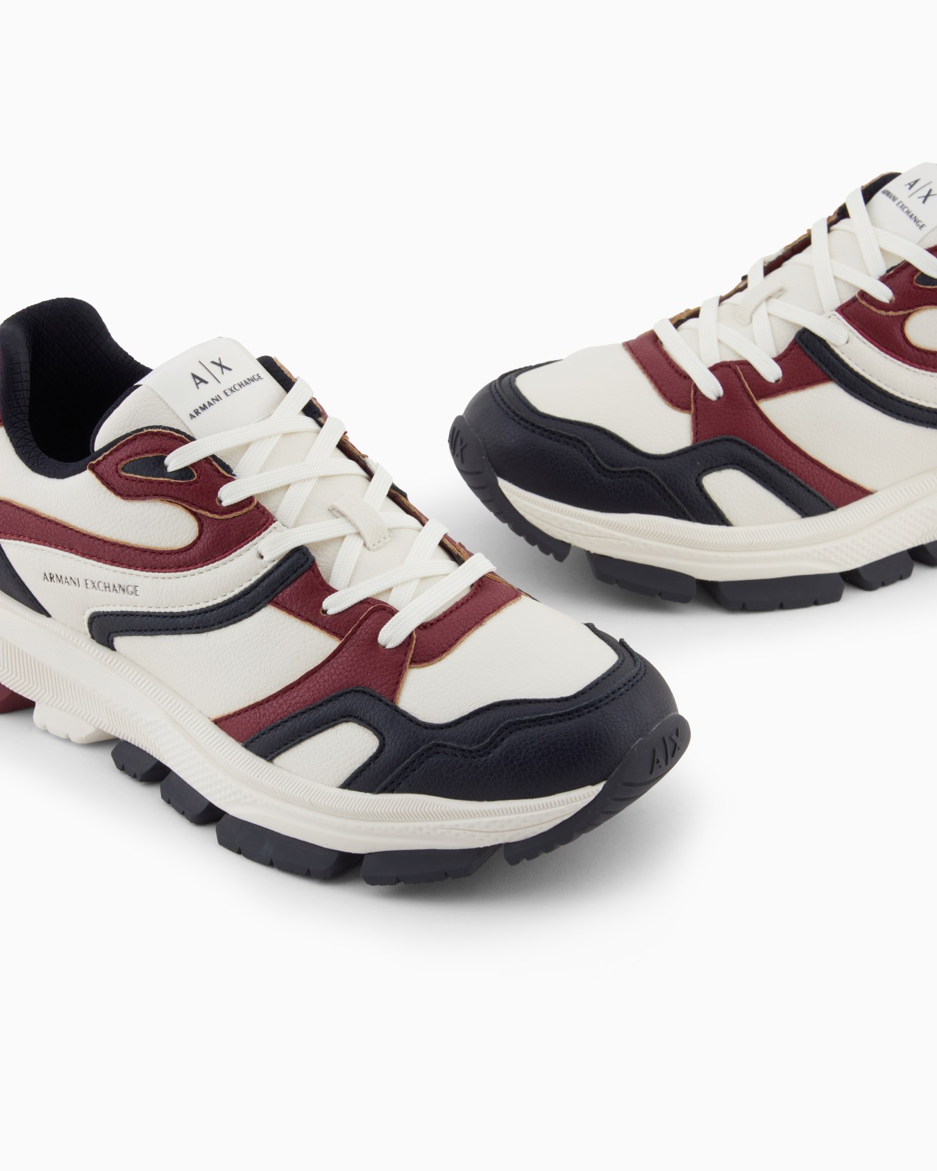 Sneakers Slide 4