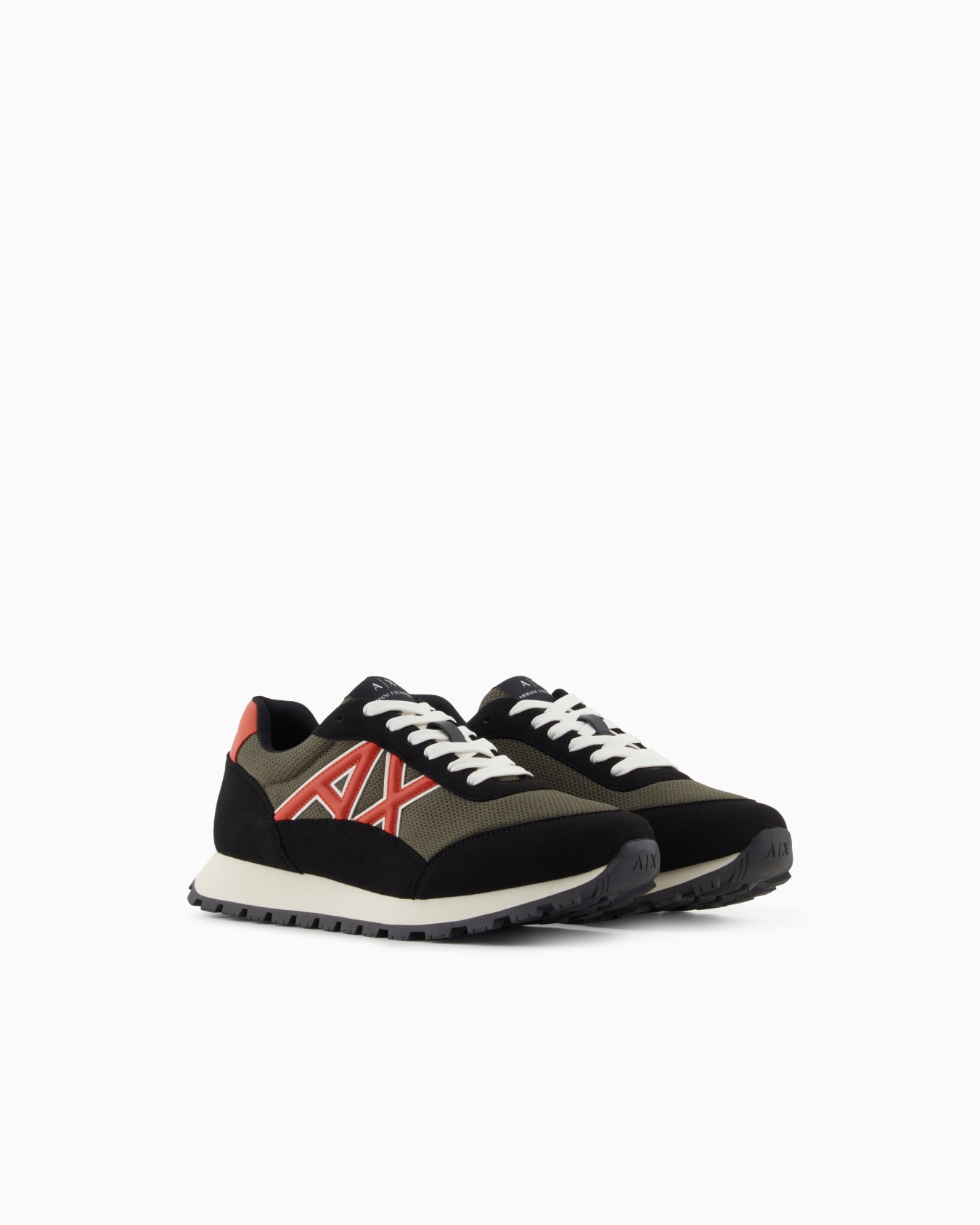 Sneakers Slide 1