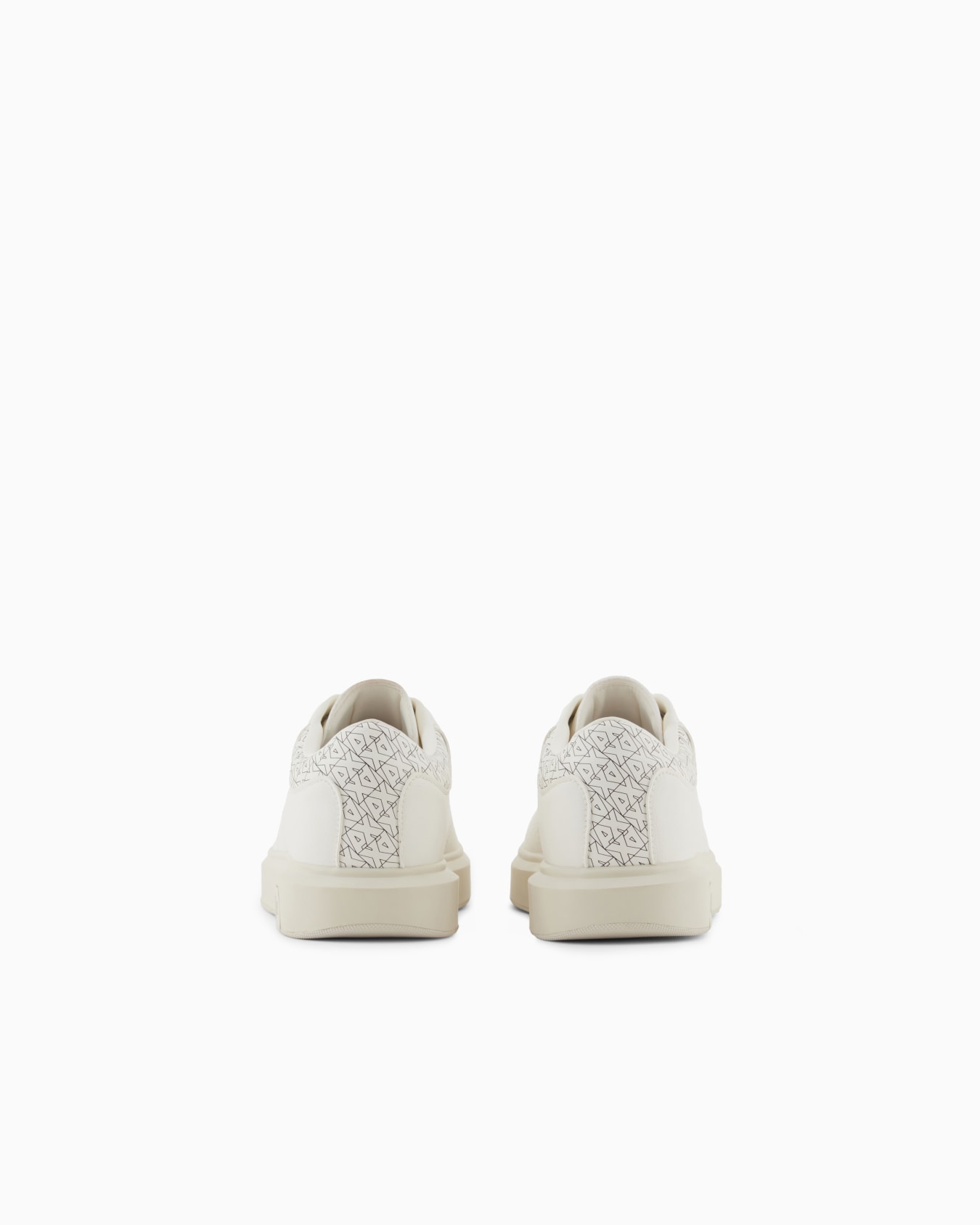 Sneakers Slide 3