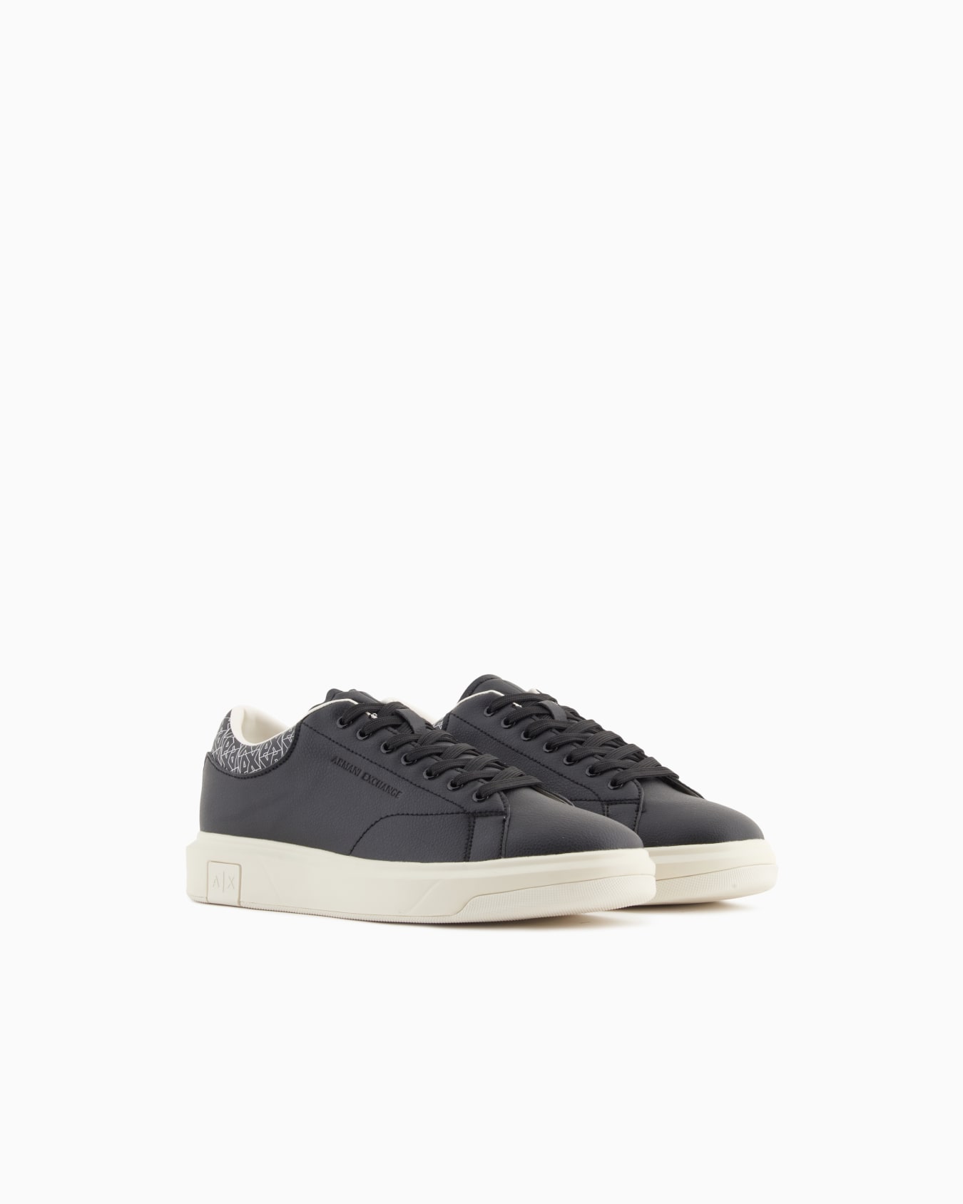 Sneakers Slide 1