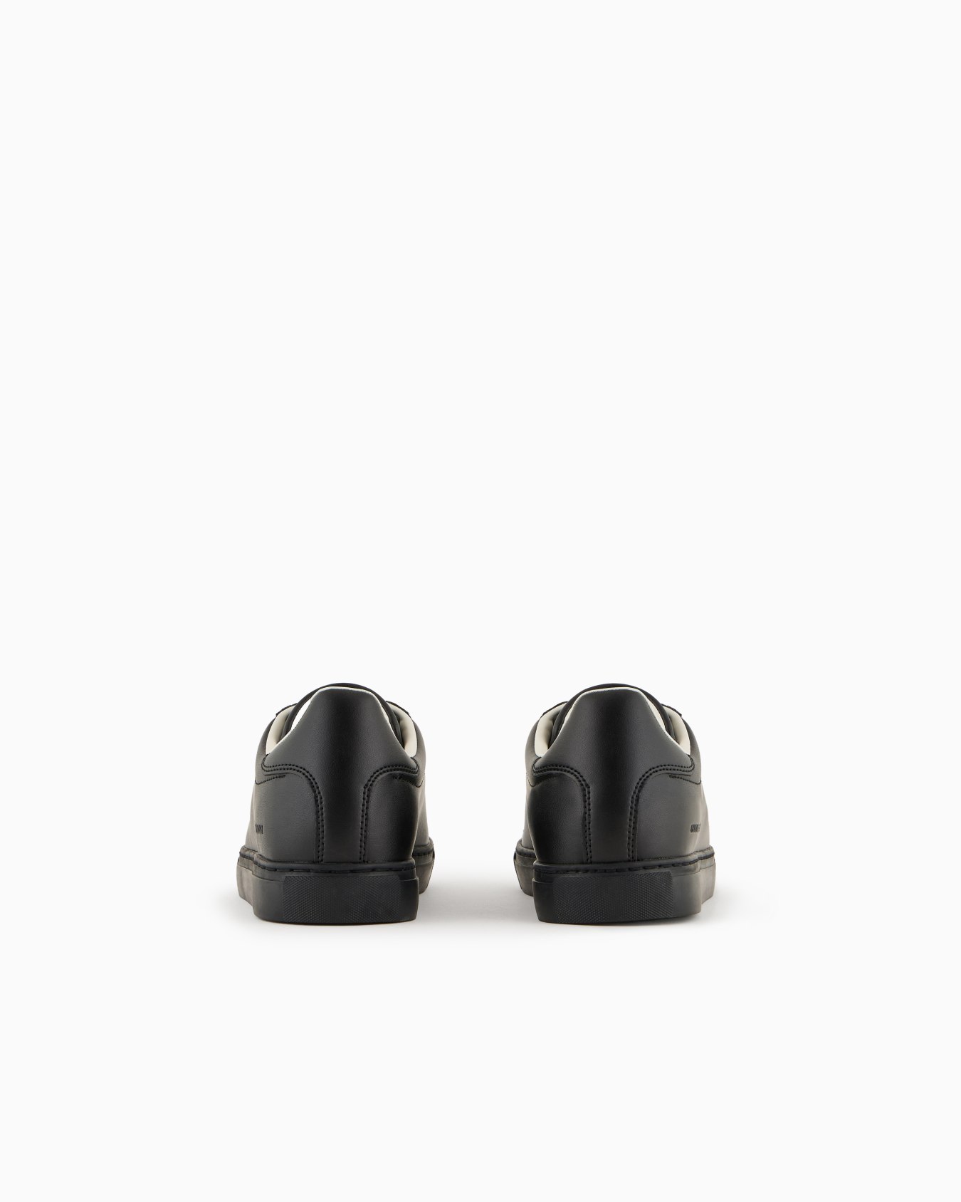 Sneakers Slide 3