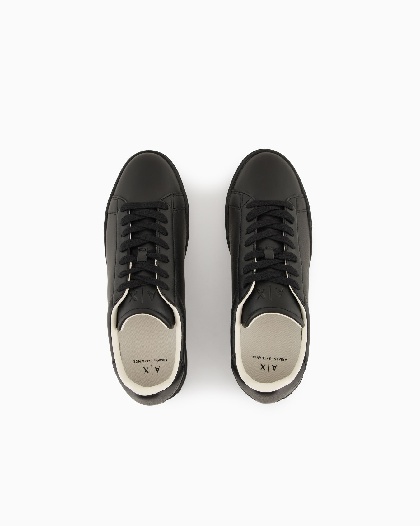 Sneakers Slide 2