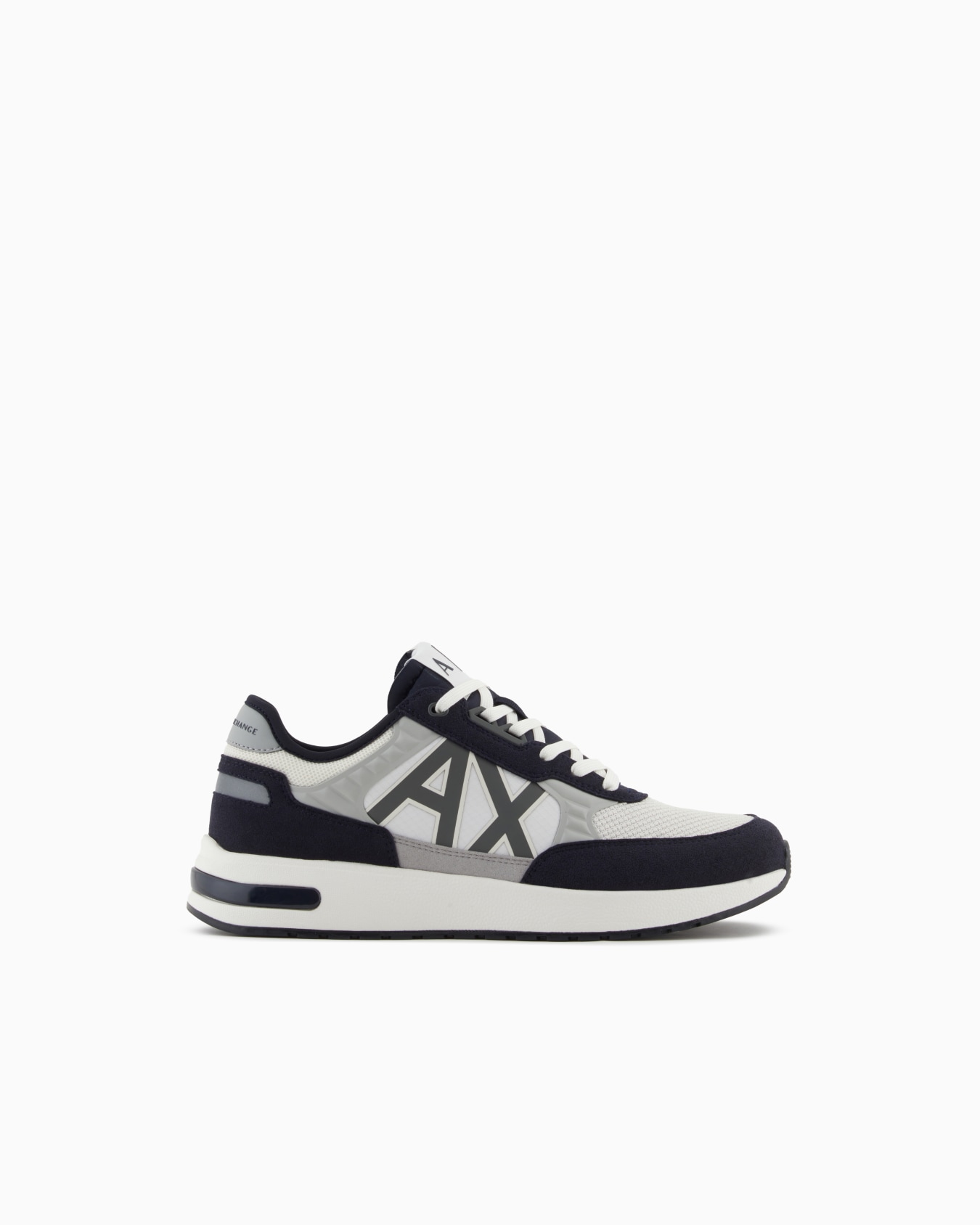 Sneakers with high sole and logo Slide 0