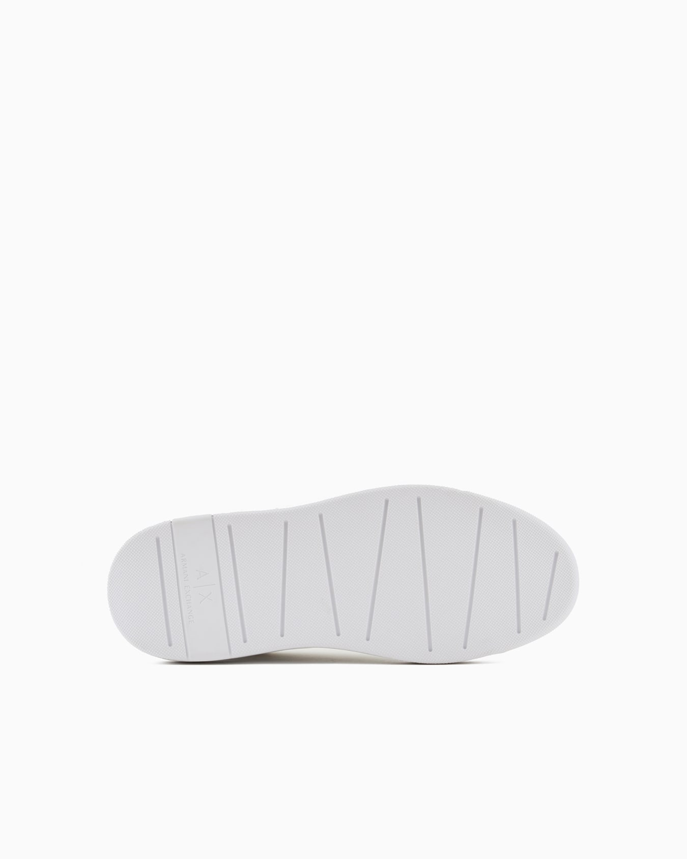 Zapatillas con inserción de logotipo en el talón. Diapositiva 5