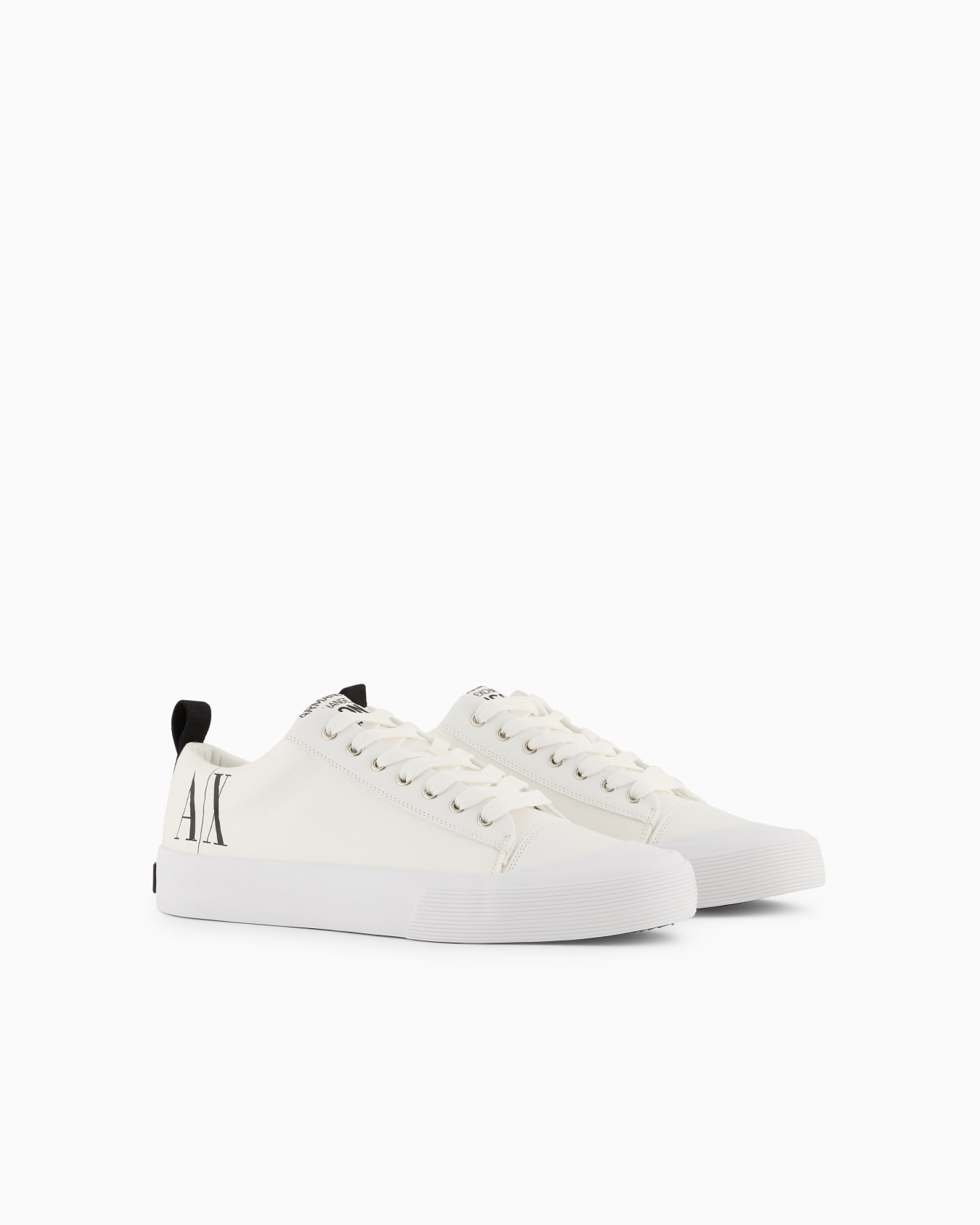 Sneakers with logo Diapositiva 1