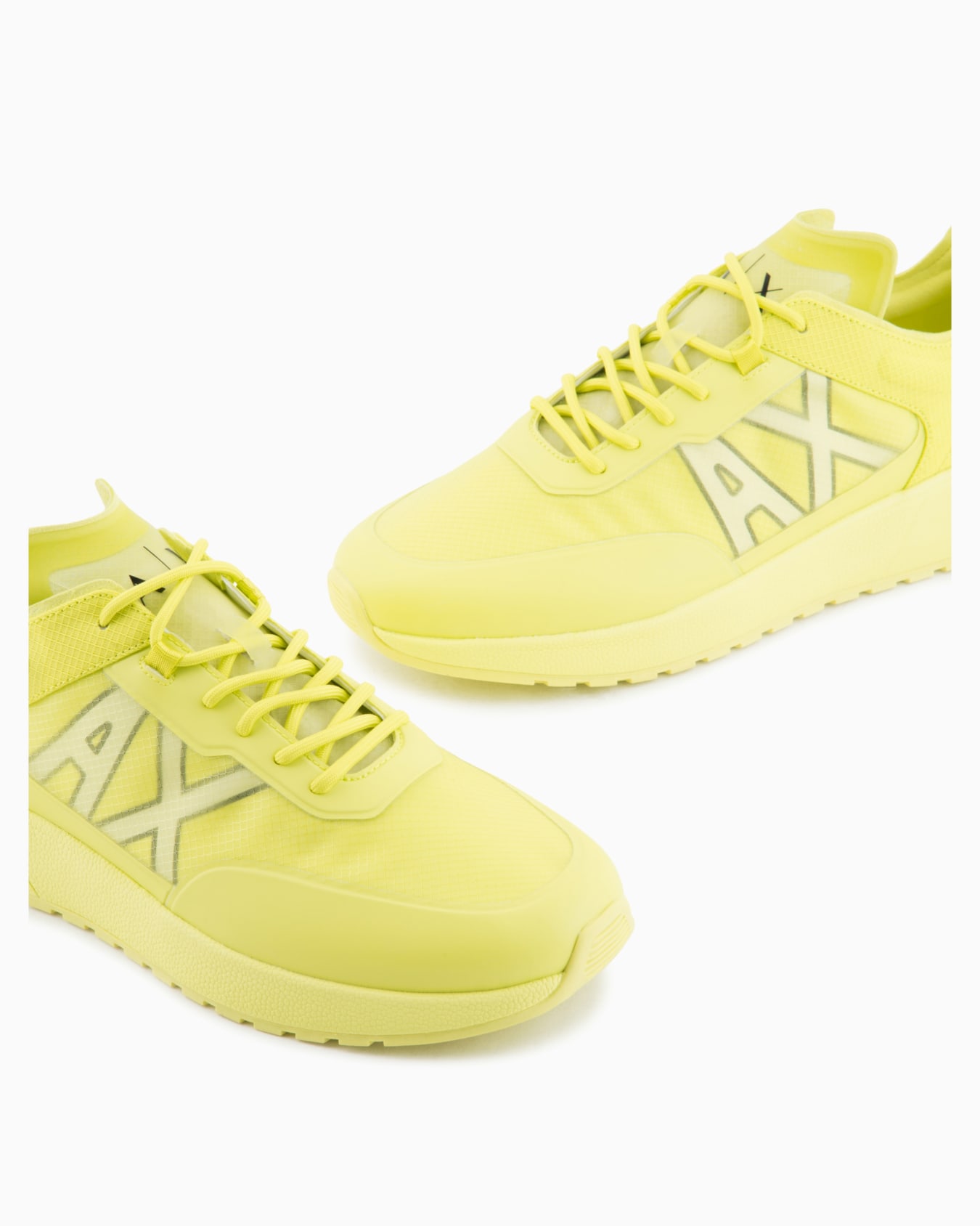 Sneakers with logo Diapositiva 4