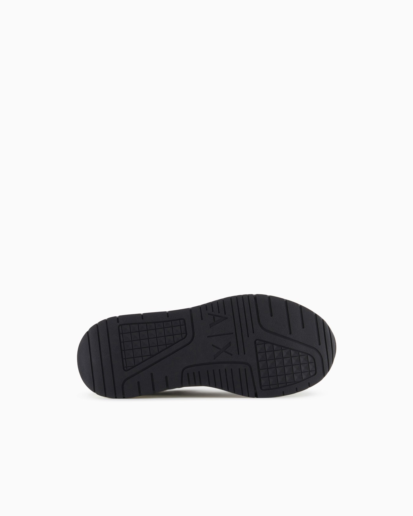 Sneakers with contrasting details and logo Slide 5