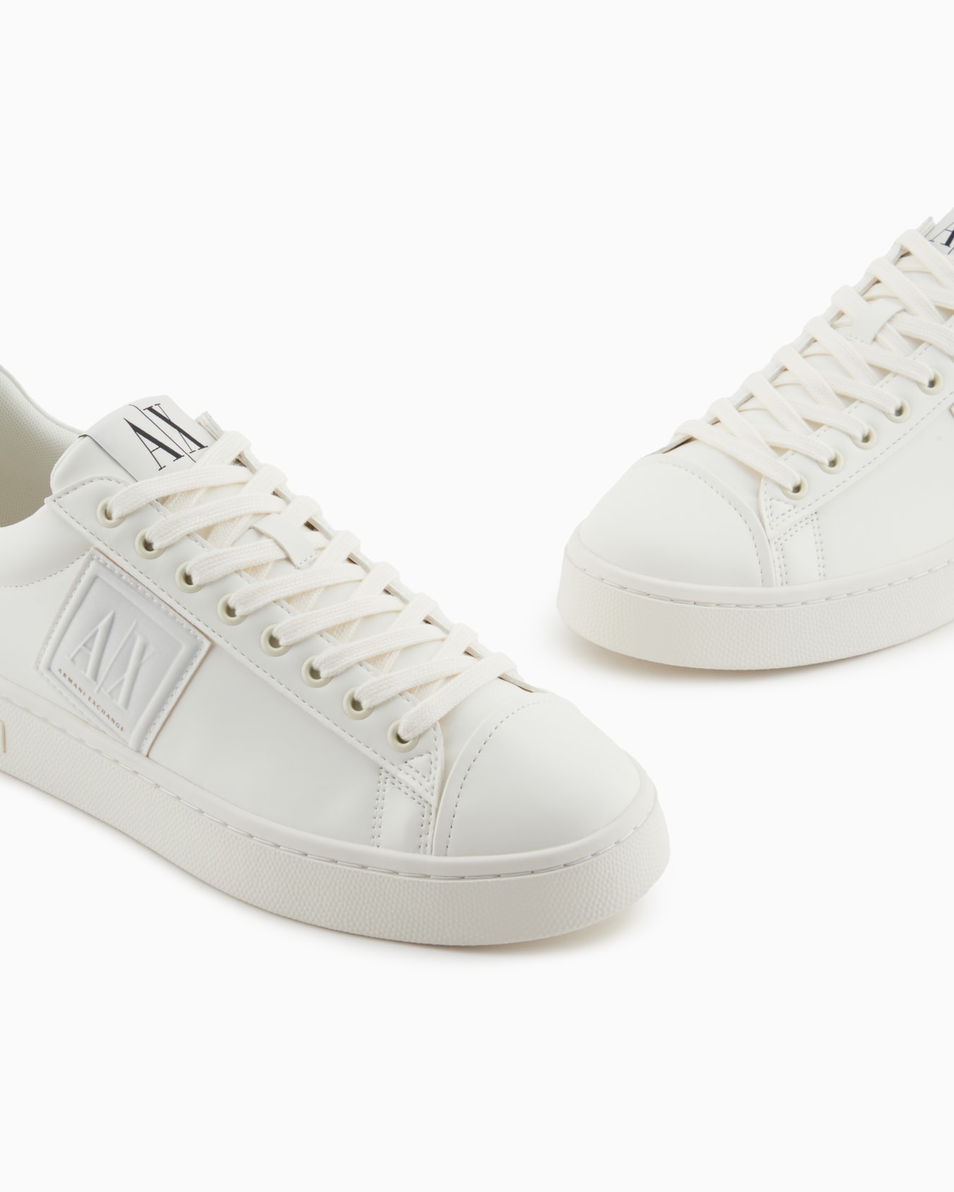 Sneakers with logo patch Slide 4