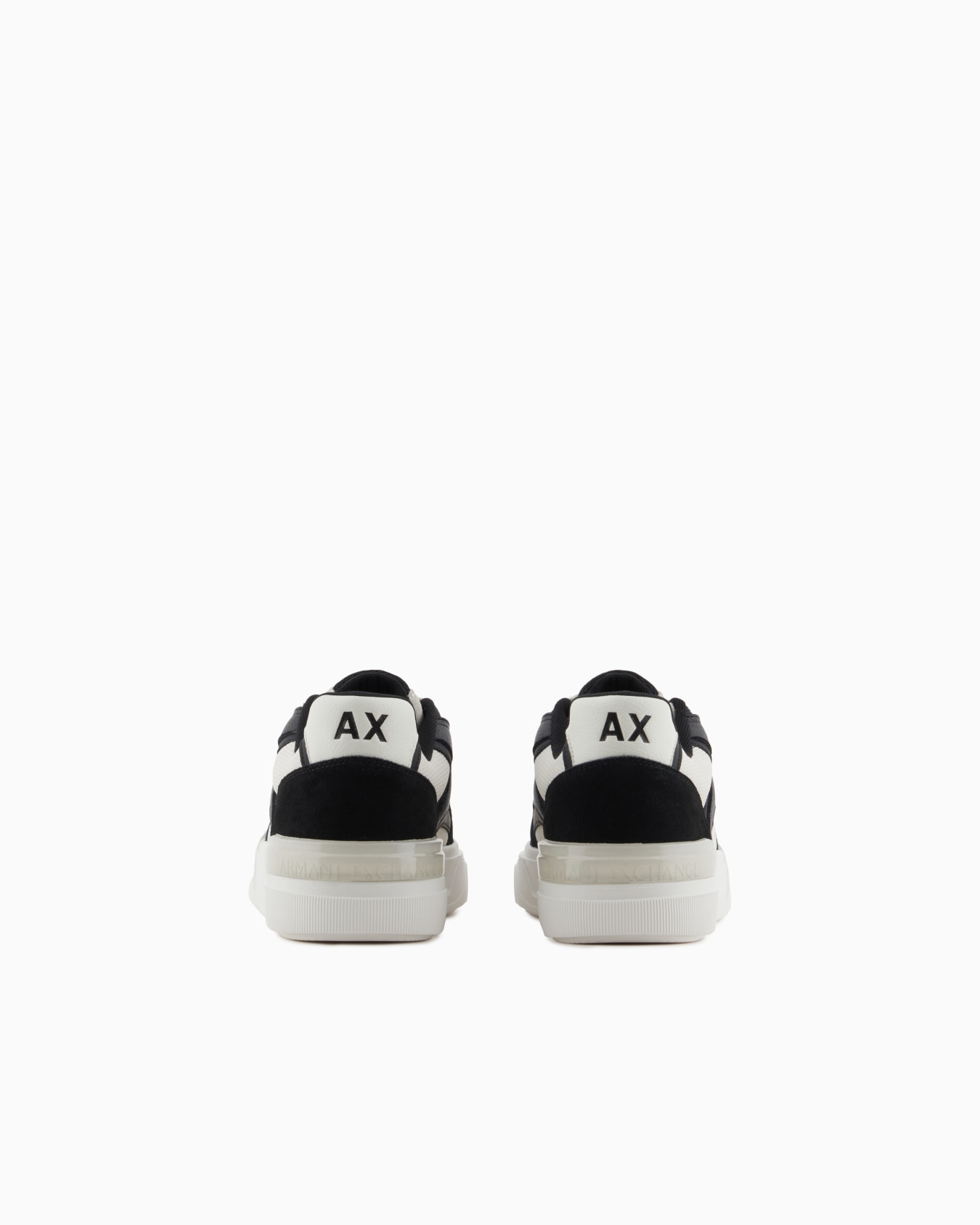 Oversized sneakers with contrasting inserts Diapositiva 3
