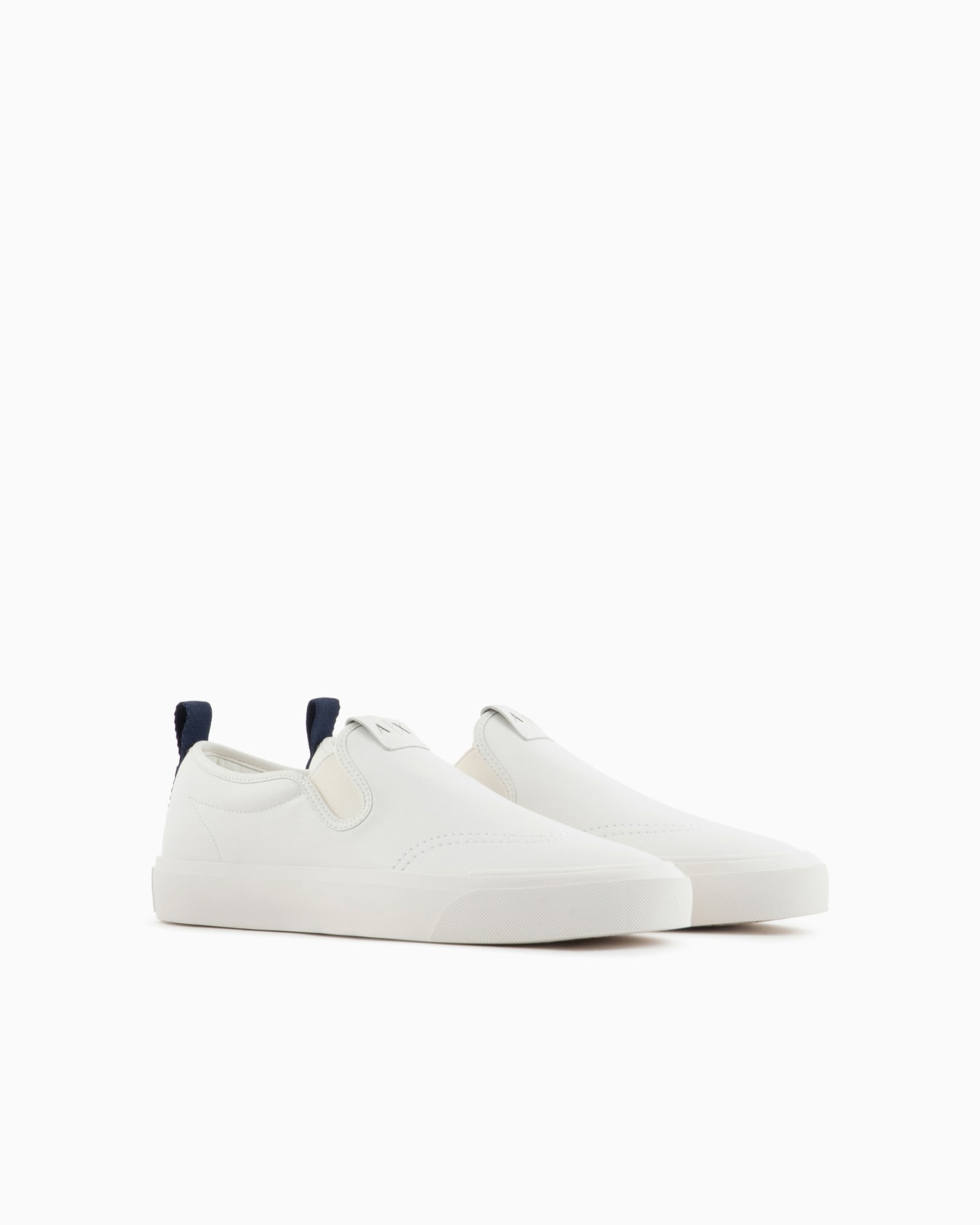 Sneakers with logo Slide 1