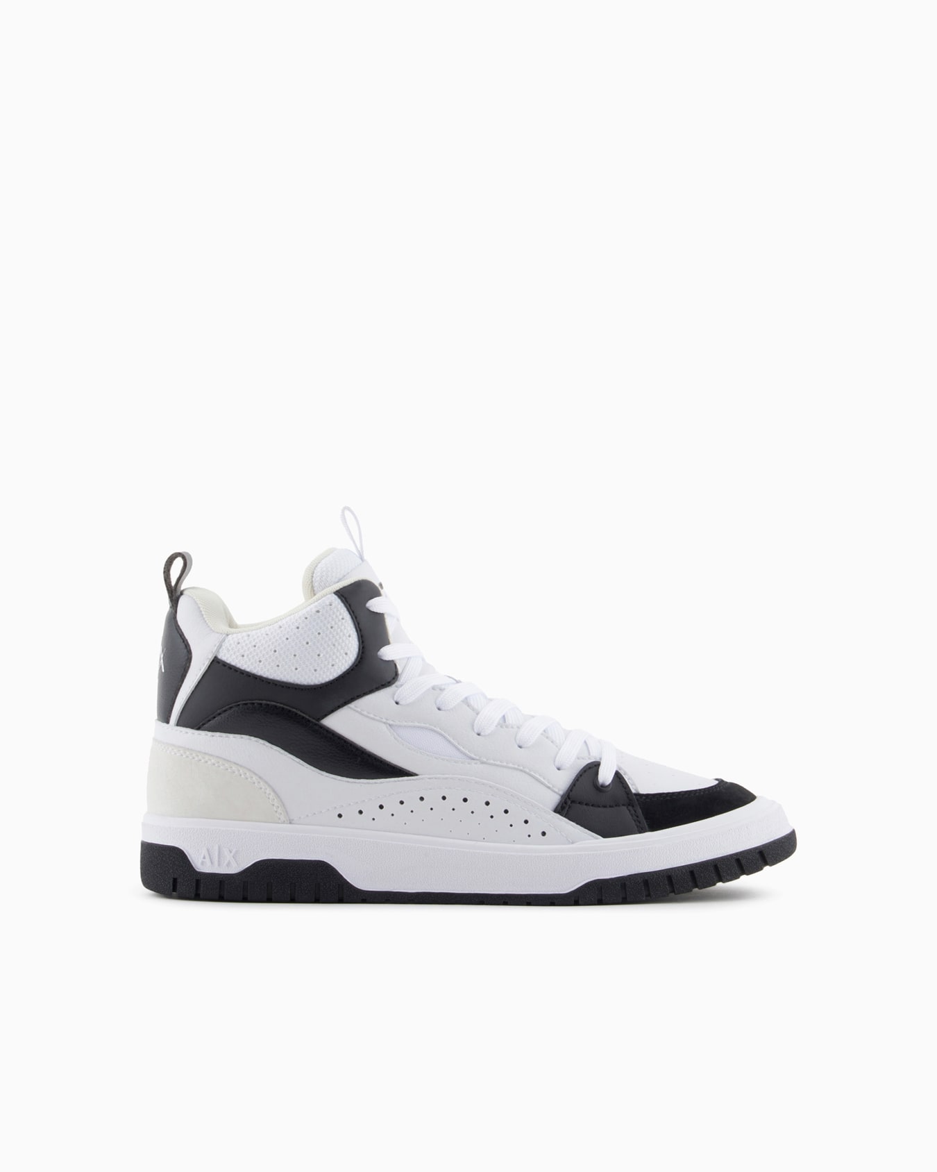 High sneakers with contrasting color inserts Slide 0