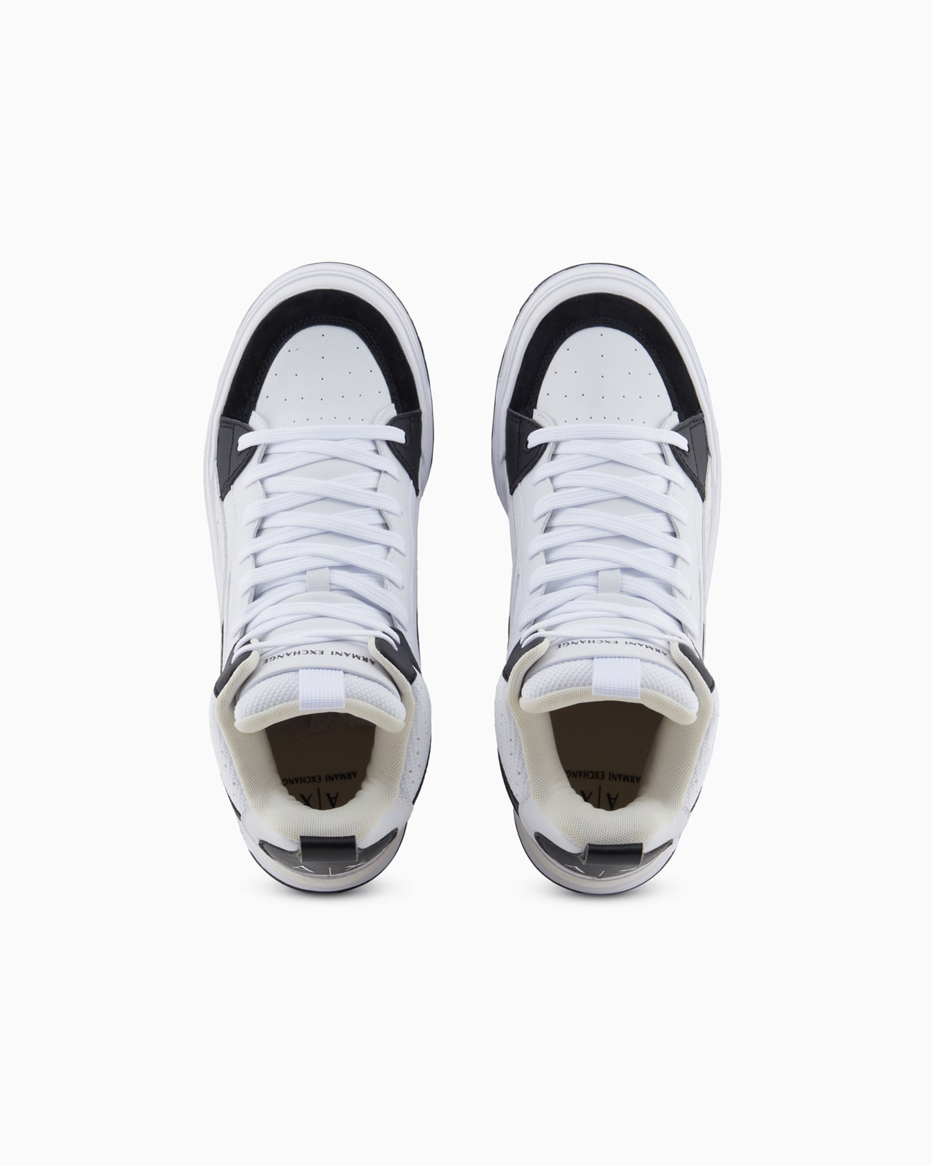 High sneakers with contrasting color inserts Slide 2