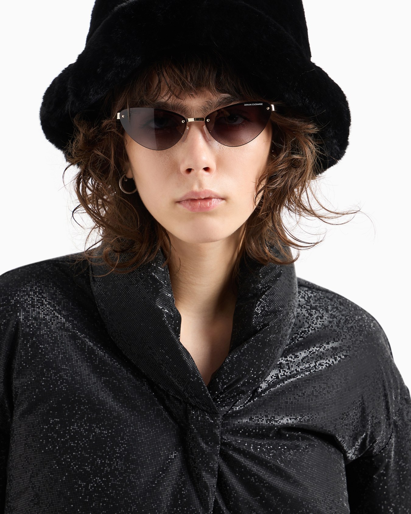 Chaqueta con cremallera completa y exterior de tejido recubierto Diapositiva 4