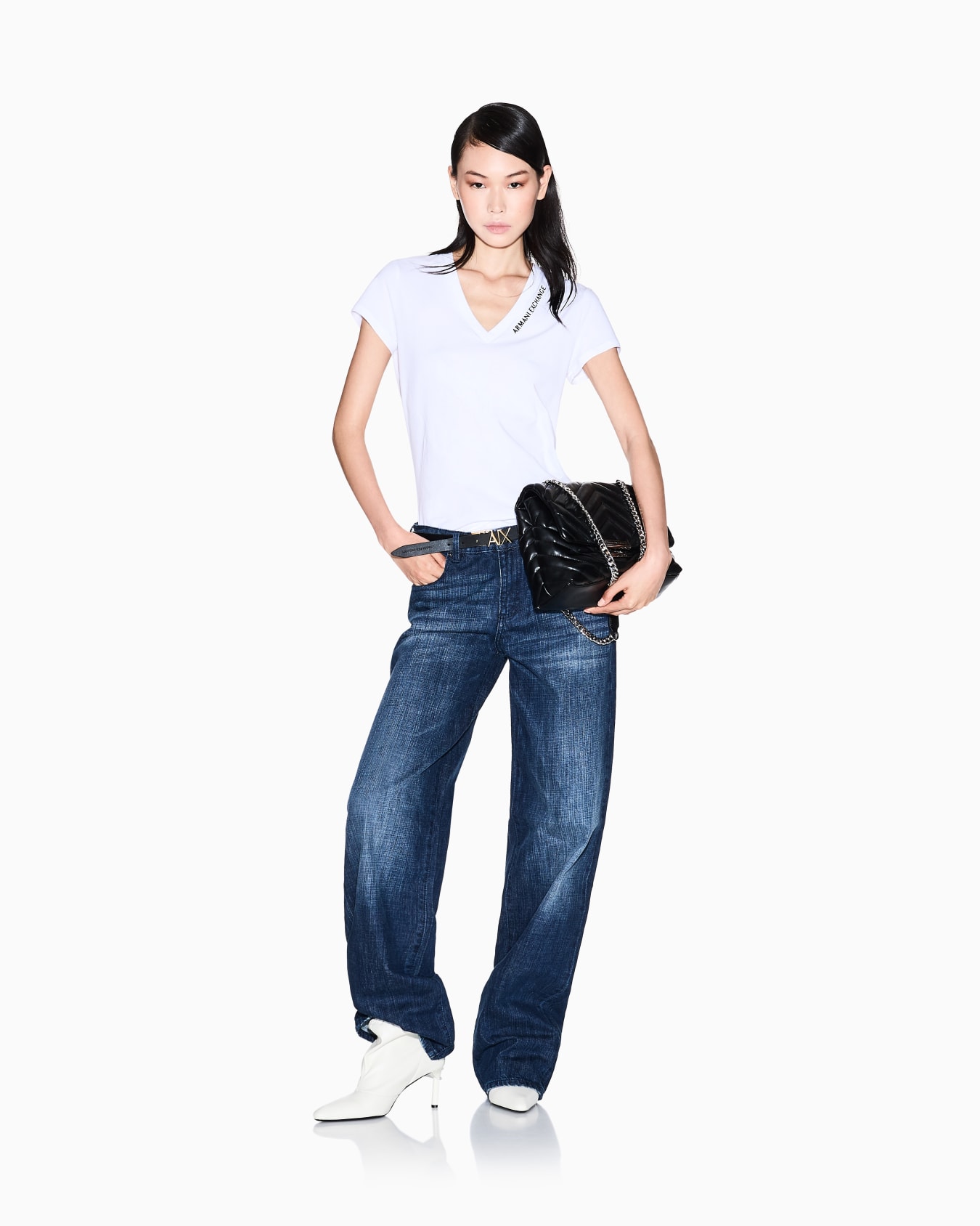 Low rise relaxed fit shaded jeans Slide 1