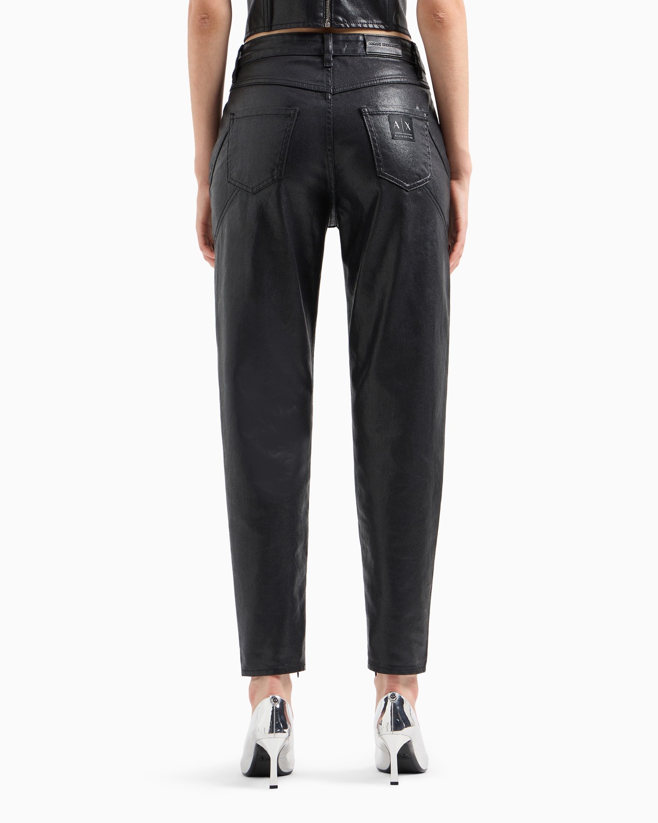 Jean coupe Boyfriend en denim enduit Diapositive 2