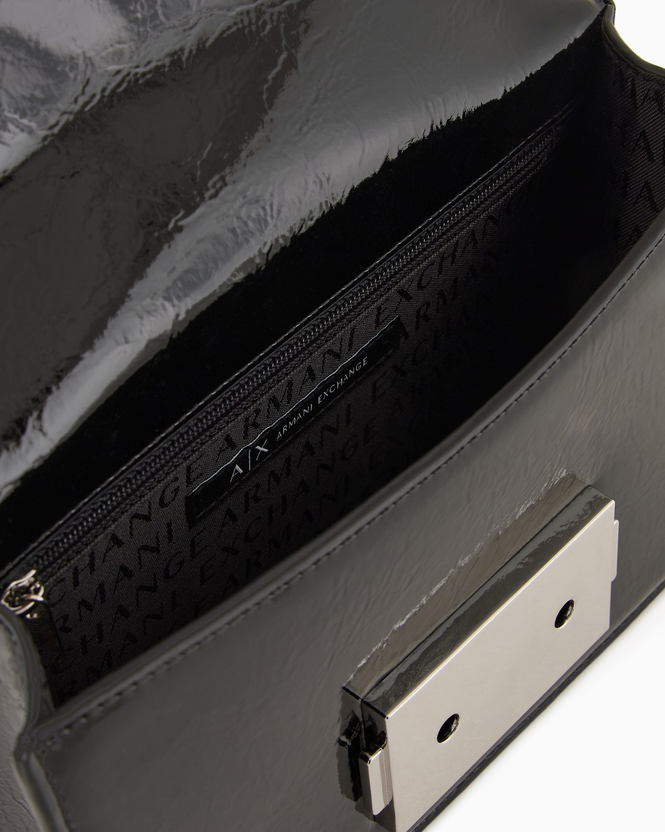Shoulder bag with metal logo Slide 4