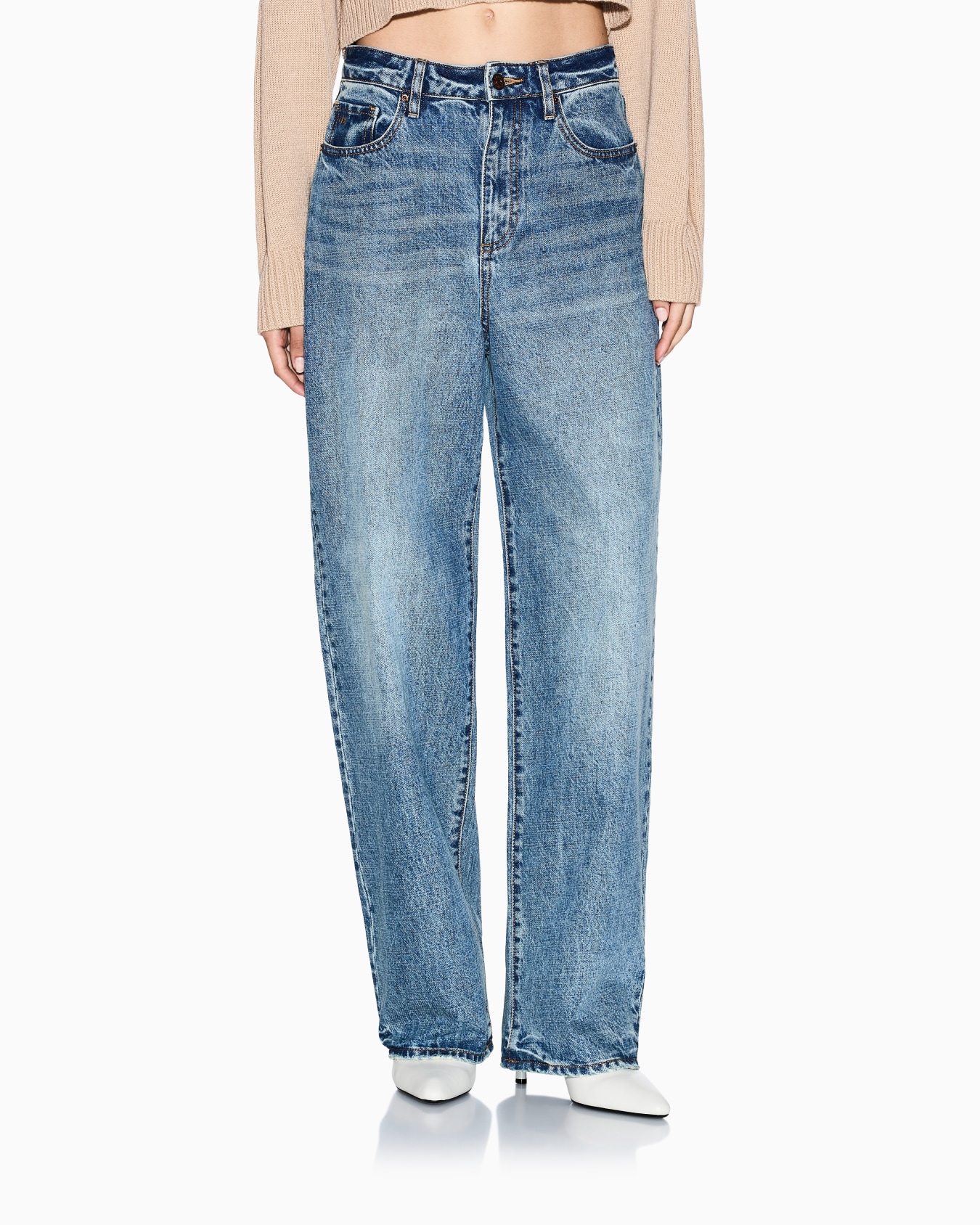 Relaxed Jeans Slide 3