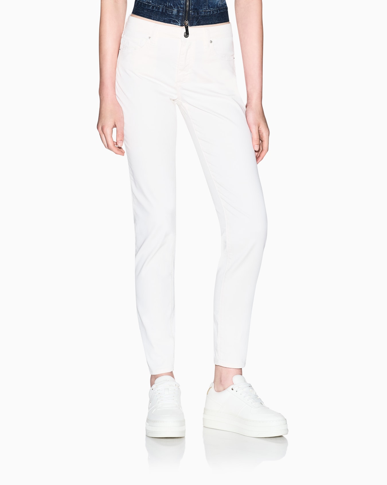 Super skinny jeans in stretch satin Slide 3