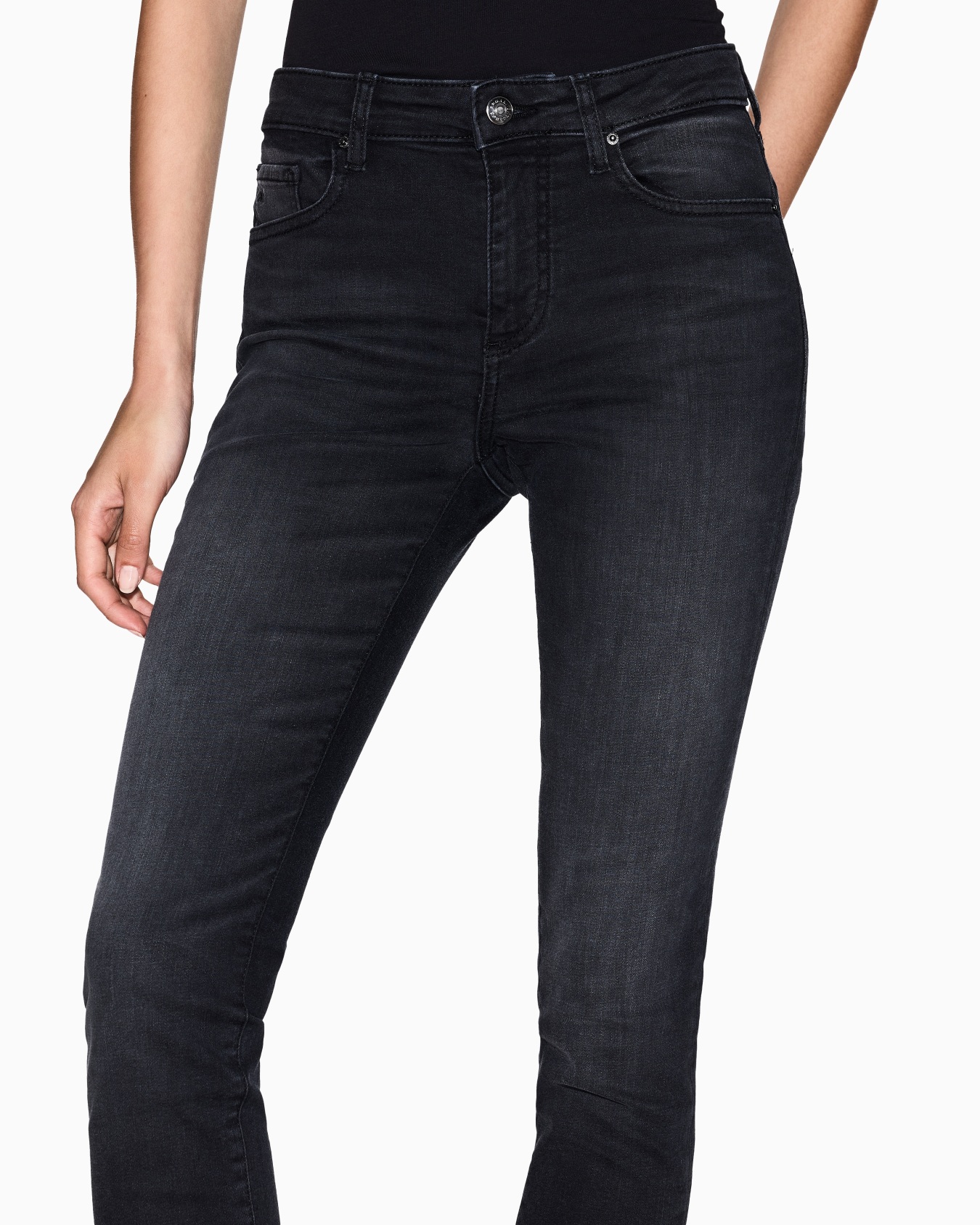 Super skinny used effect jeans Slide 4