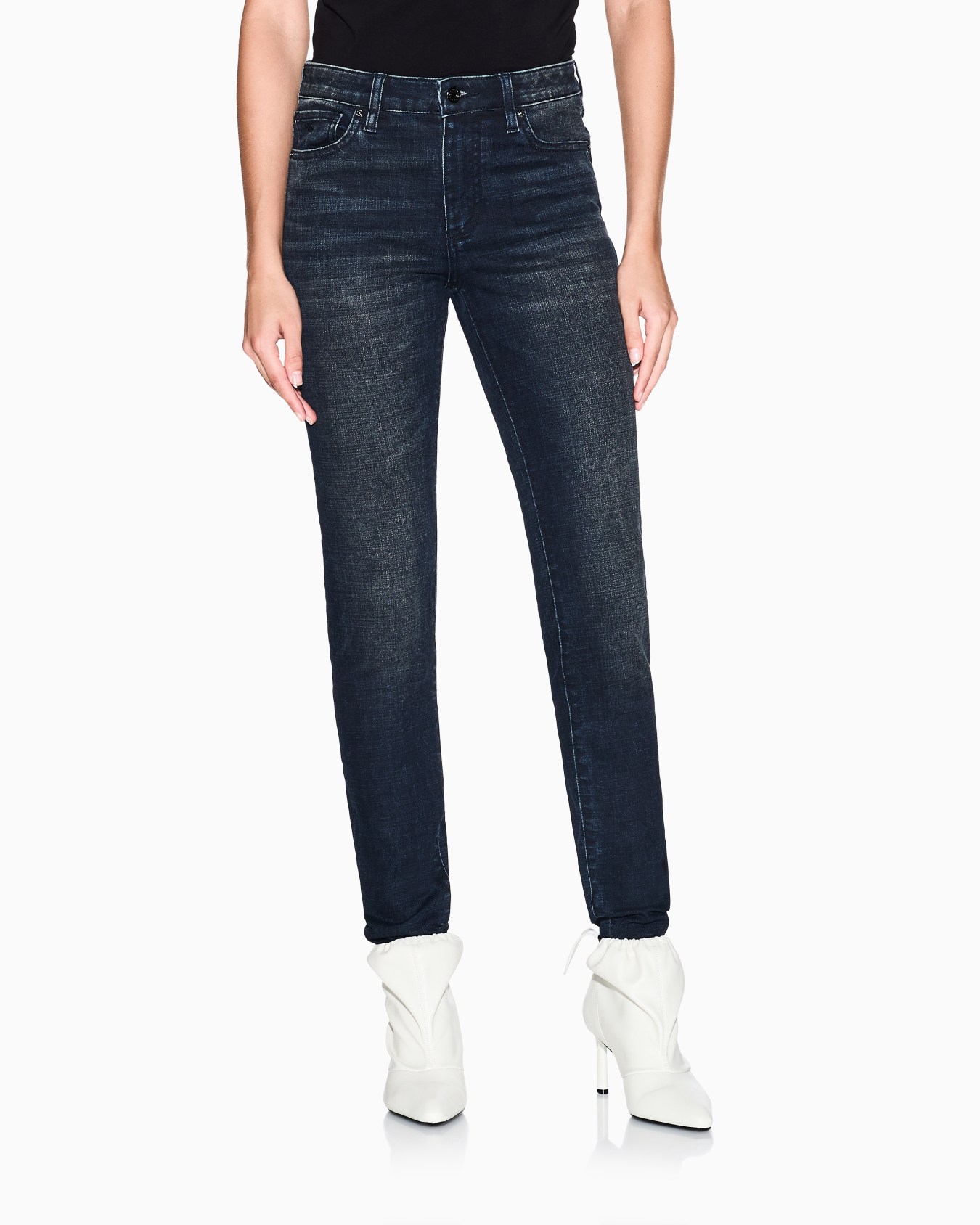 Super skinny used effect jeans Slide 3