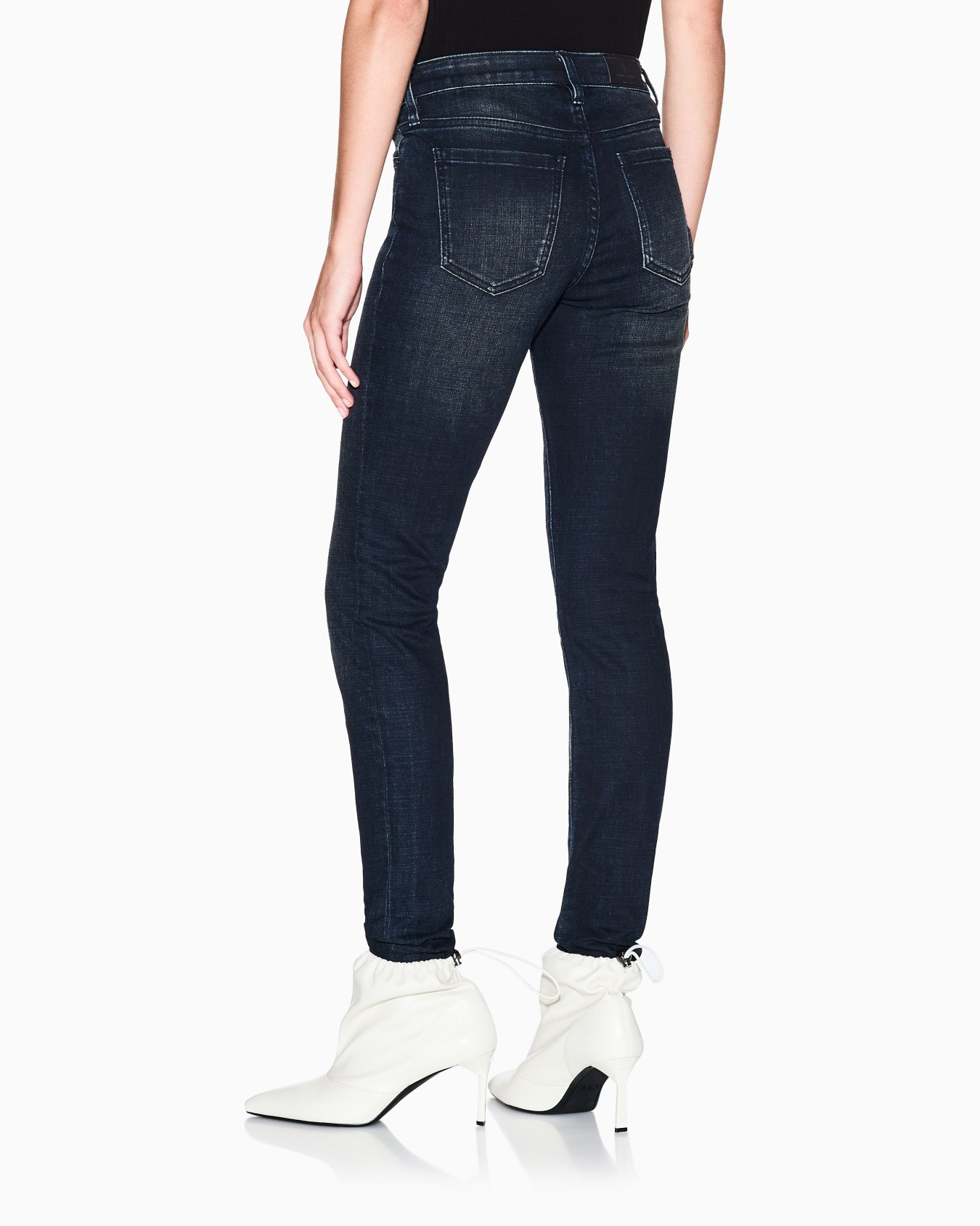 Super skinny used effect jeans Slide 2