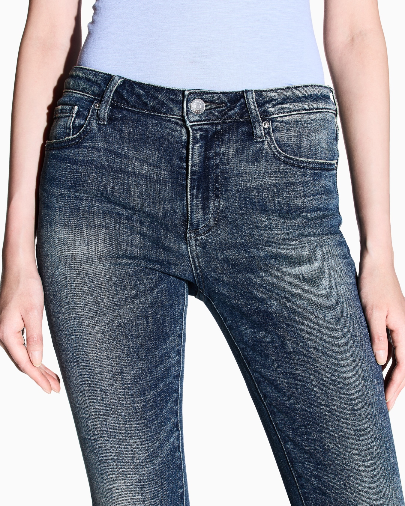 Super Skinny Jeans Slide 4