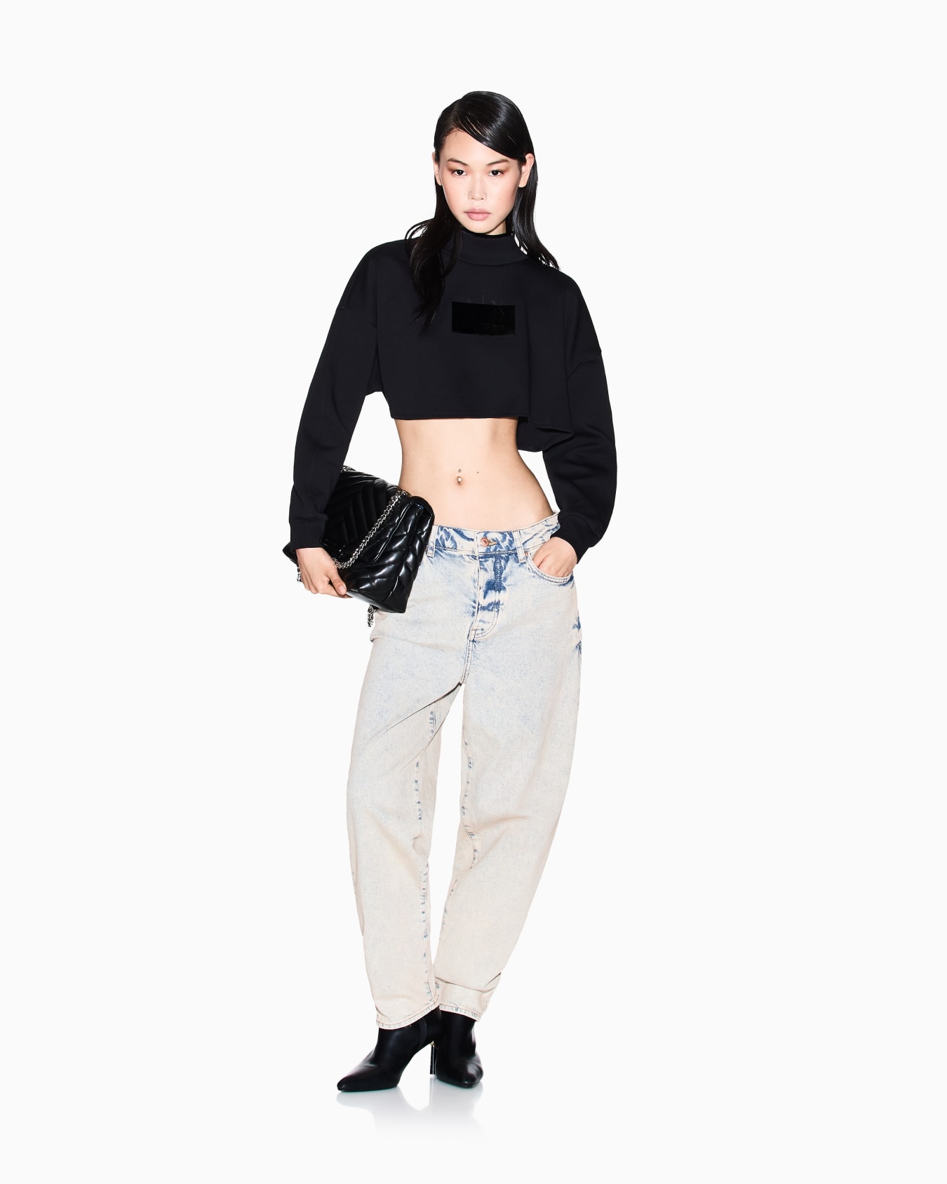 Tapered Jeans Slide 1