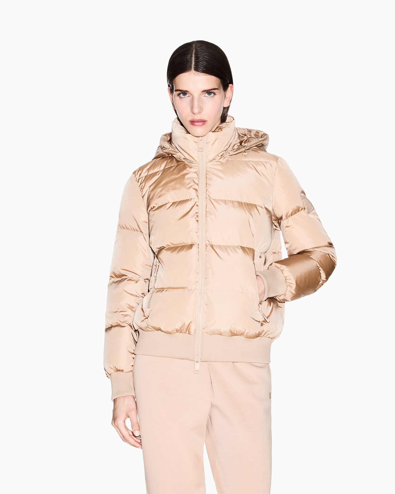 Quilted hooded down jacket Slide 3