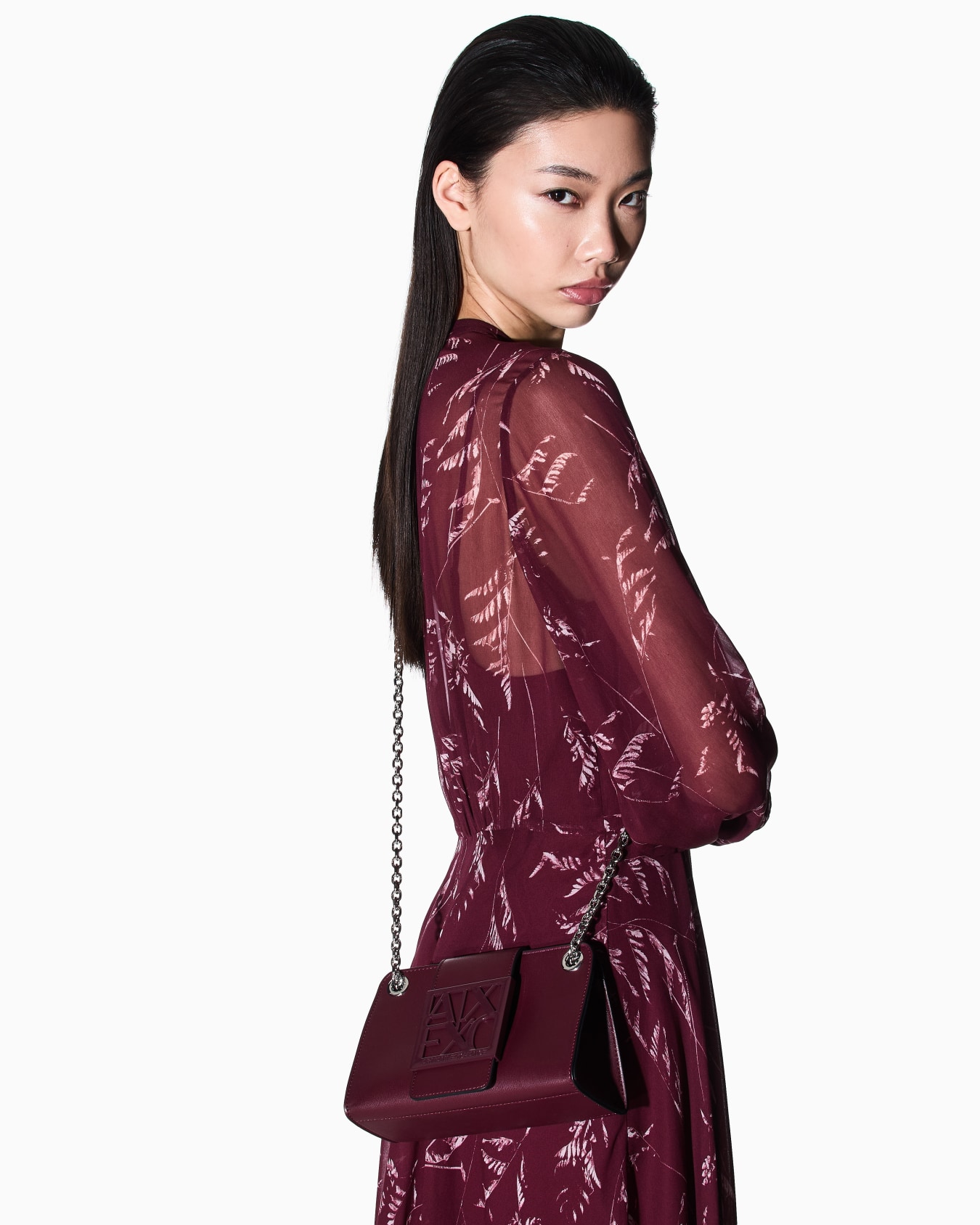 Trapeze shoulder bag with logo Diapositiva 5