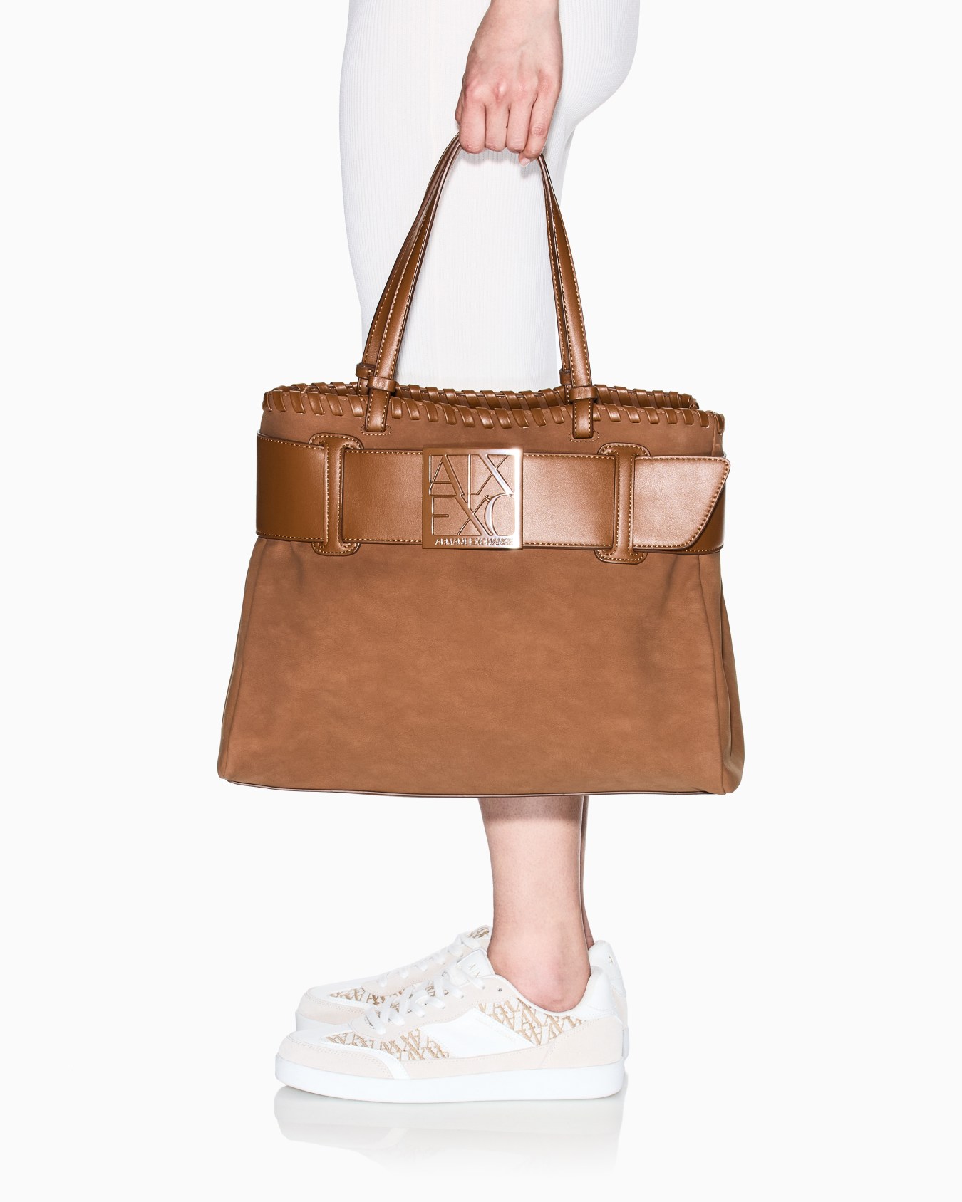 Large shoulder bag with ASV logo detail Diapositiva 5